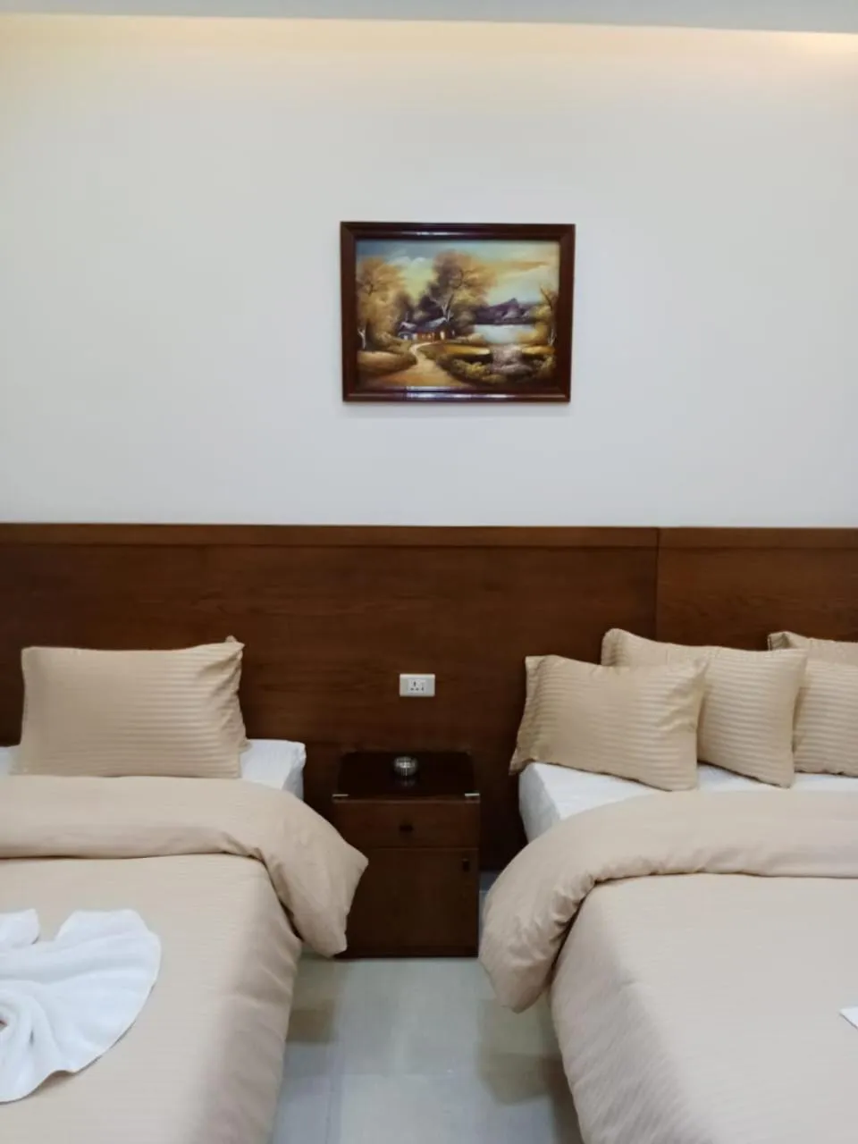 Living room in New Panorama Inn