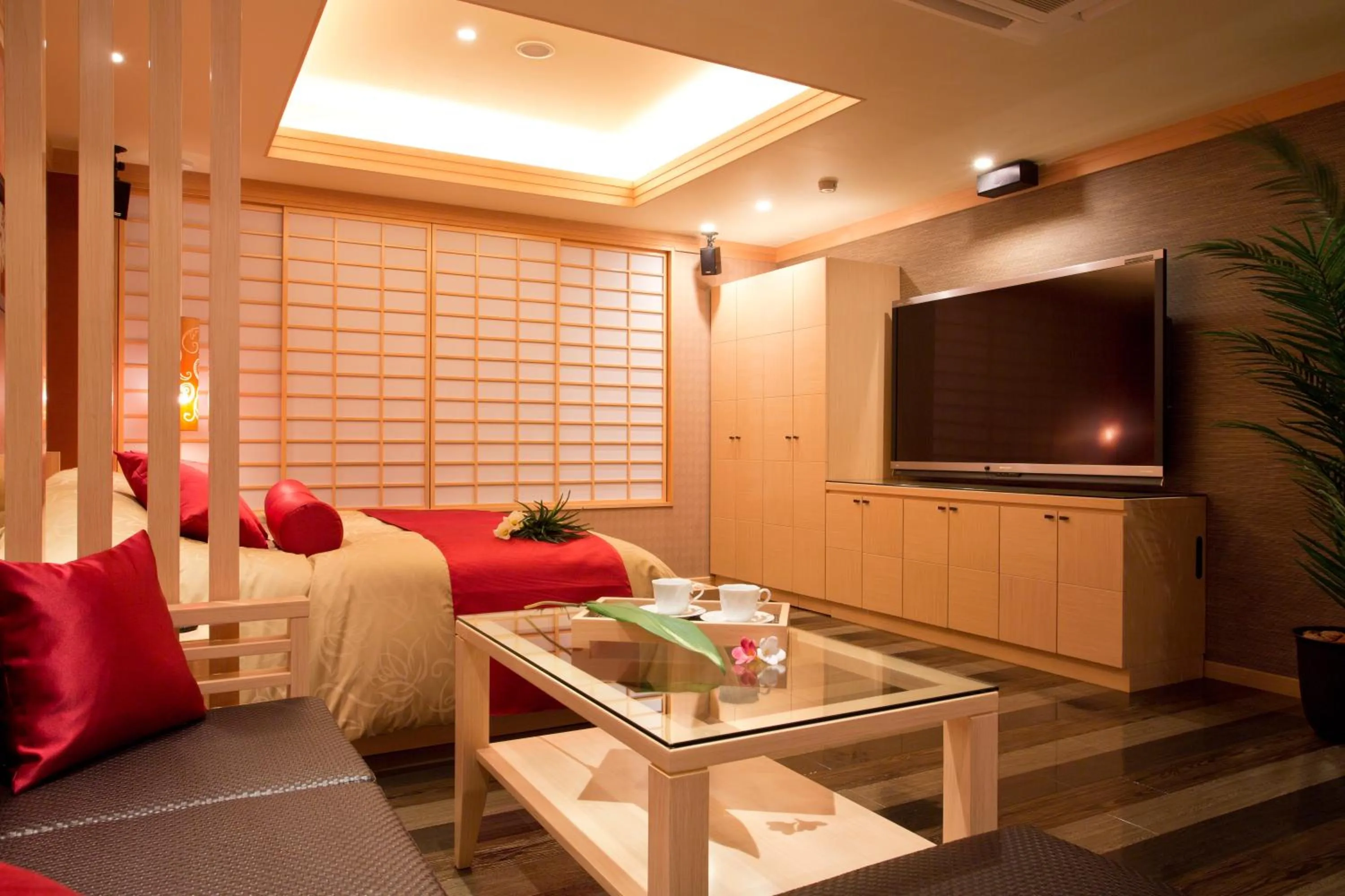 Hotel and Spa Lotus Modern (Adult Only)