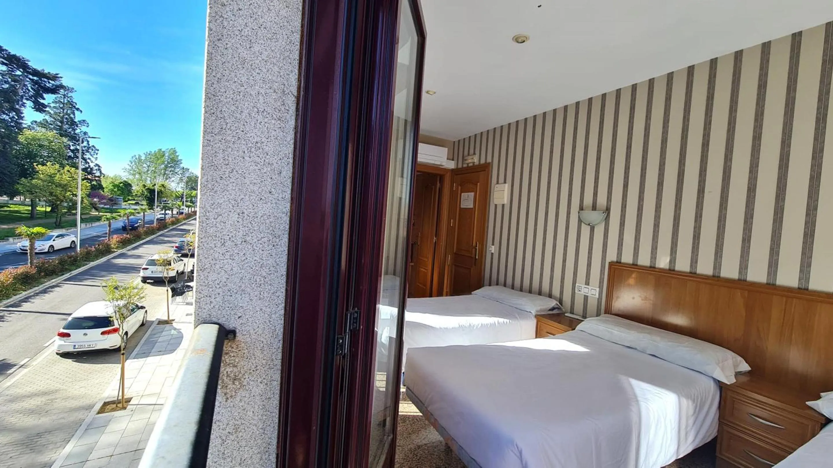 Photo of the whole room in Hospedería Puerta de la Catedral