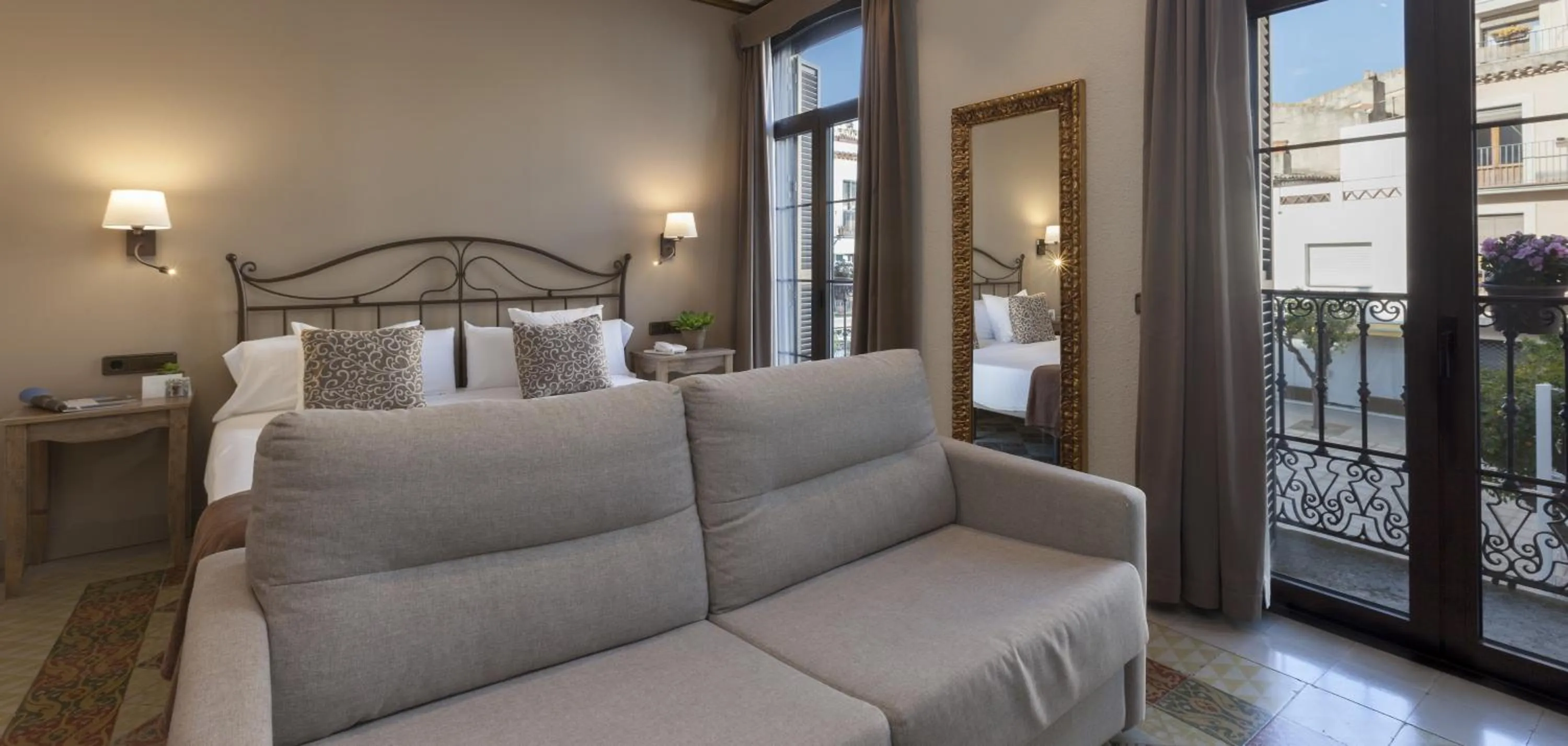 Bedroom, Bed in Hotel Diana