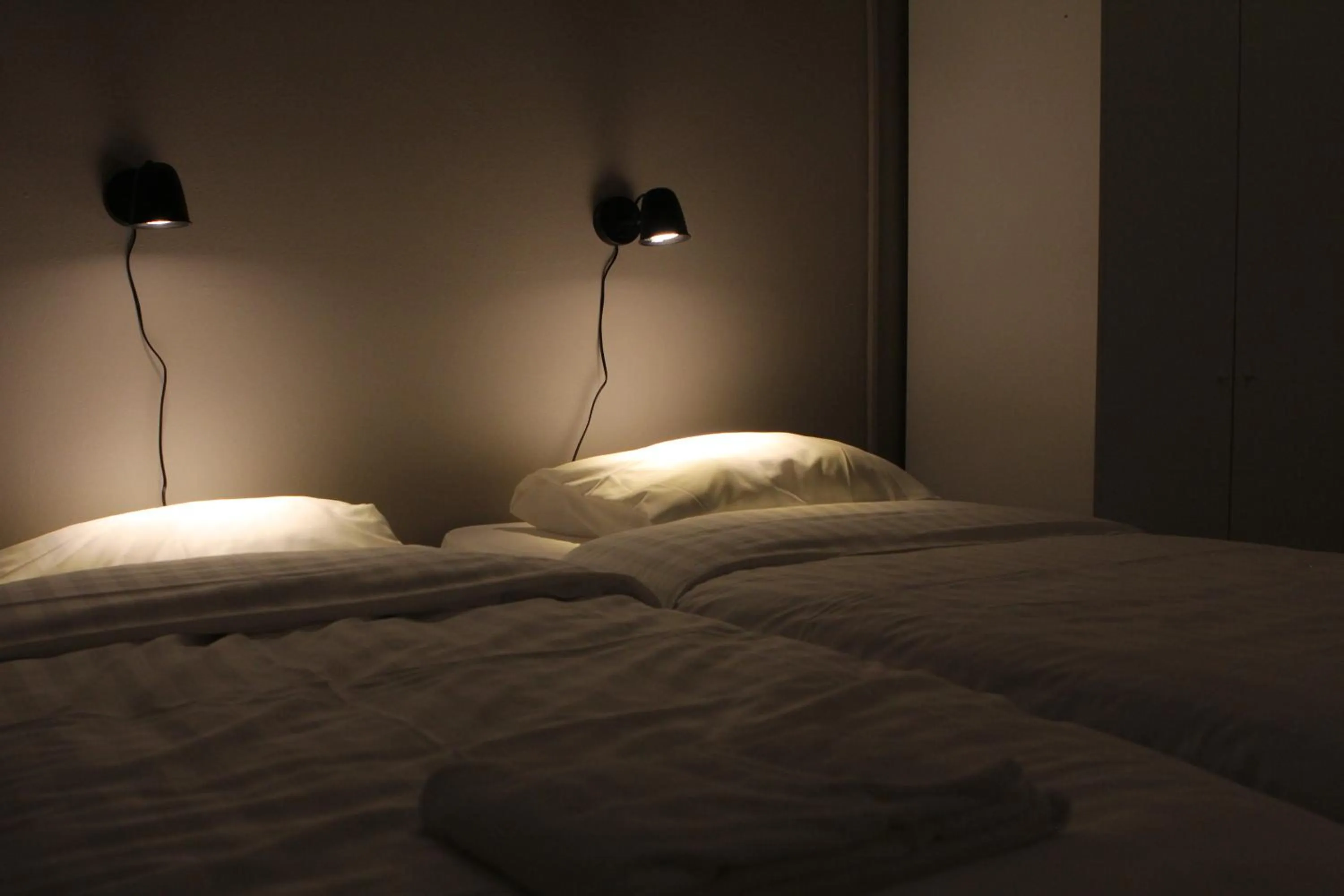 Property building, Bed in Hotell Bromma