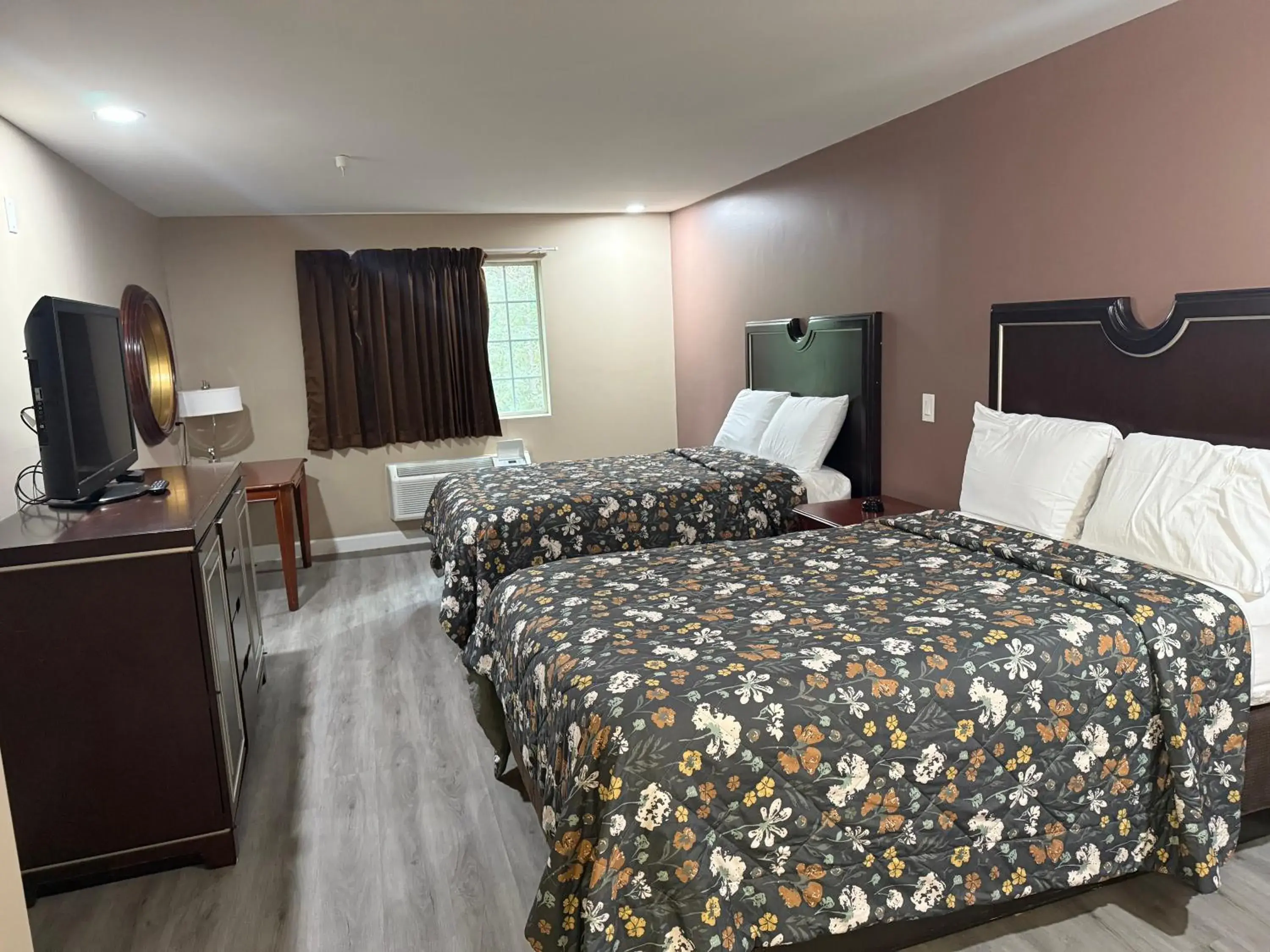 Double Room in Magnolia Bay Hotel & Suites Double Room in Magnolia Bay Hotel & Suites