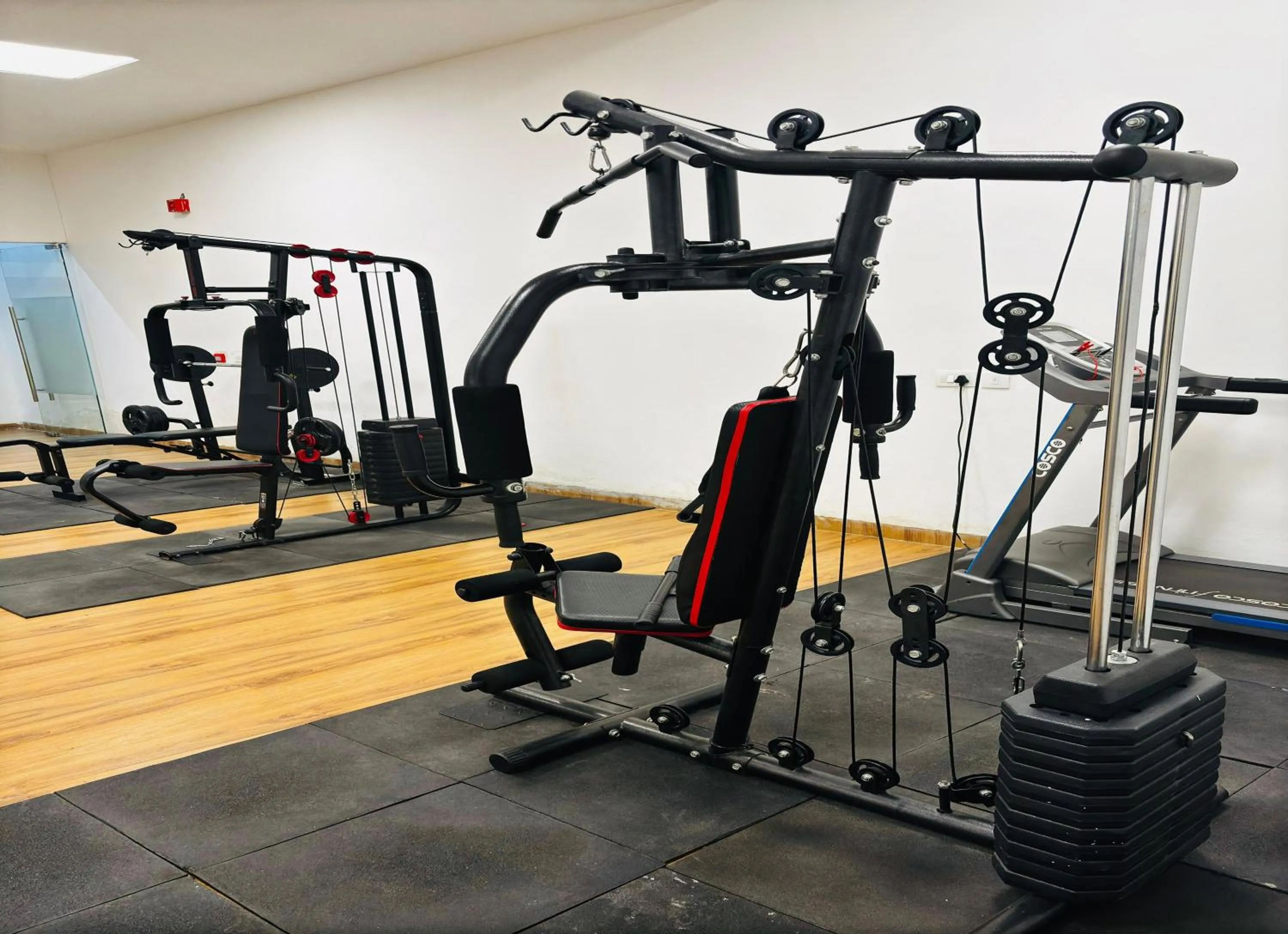 Fitness centre/facilities in Housr Sector 28 Gurgaon Near IFFCO Chowk Metro Station