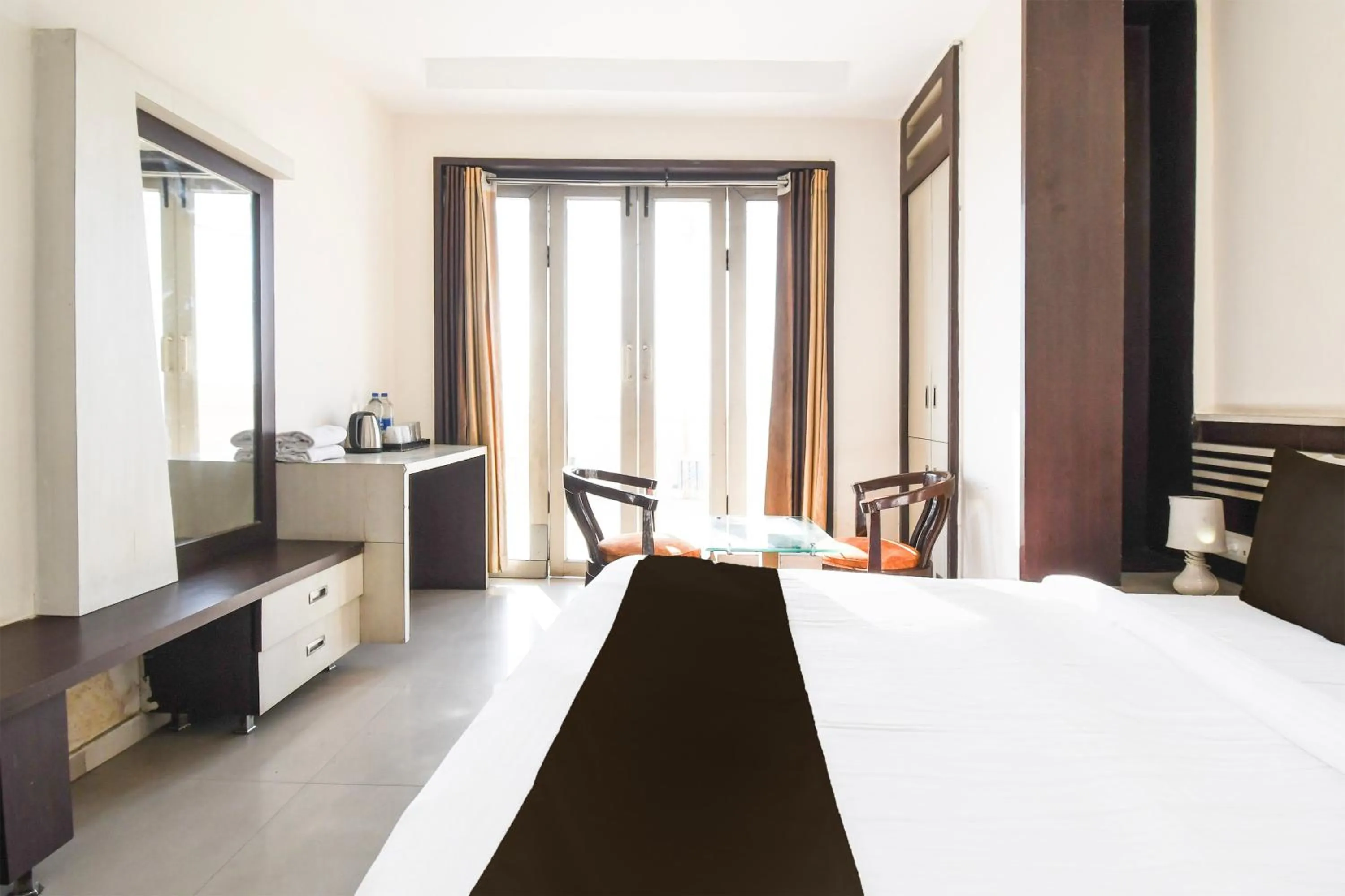 Bedroom, Bed in Hotel O Park Street Inn