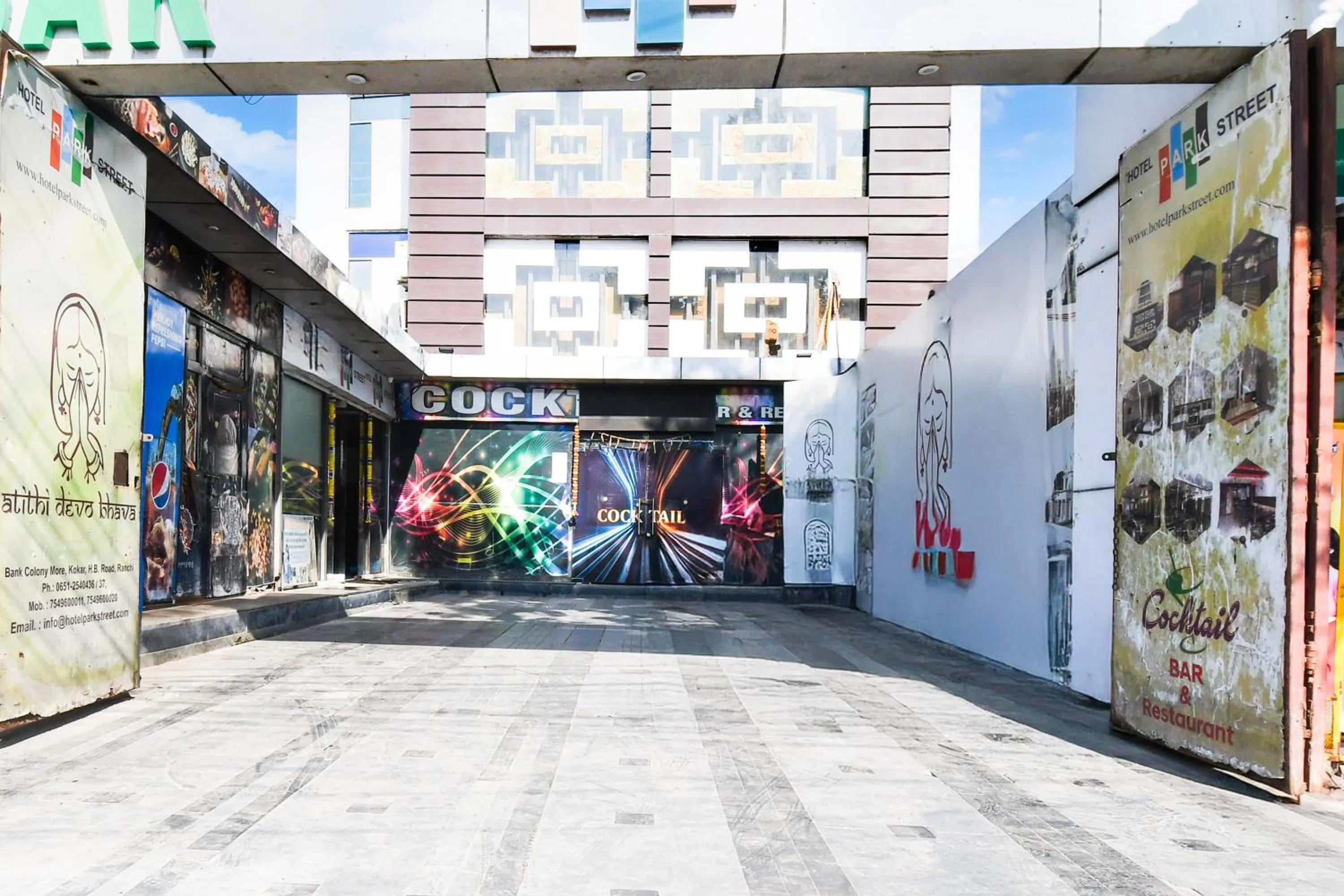 Facade/entrance in Hotel O Park Street Inn