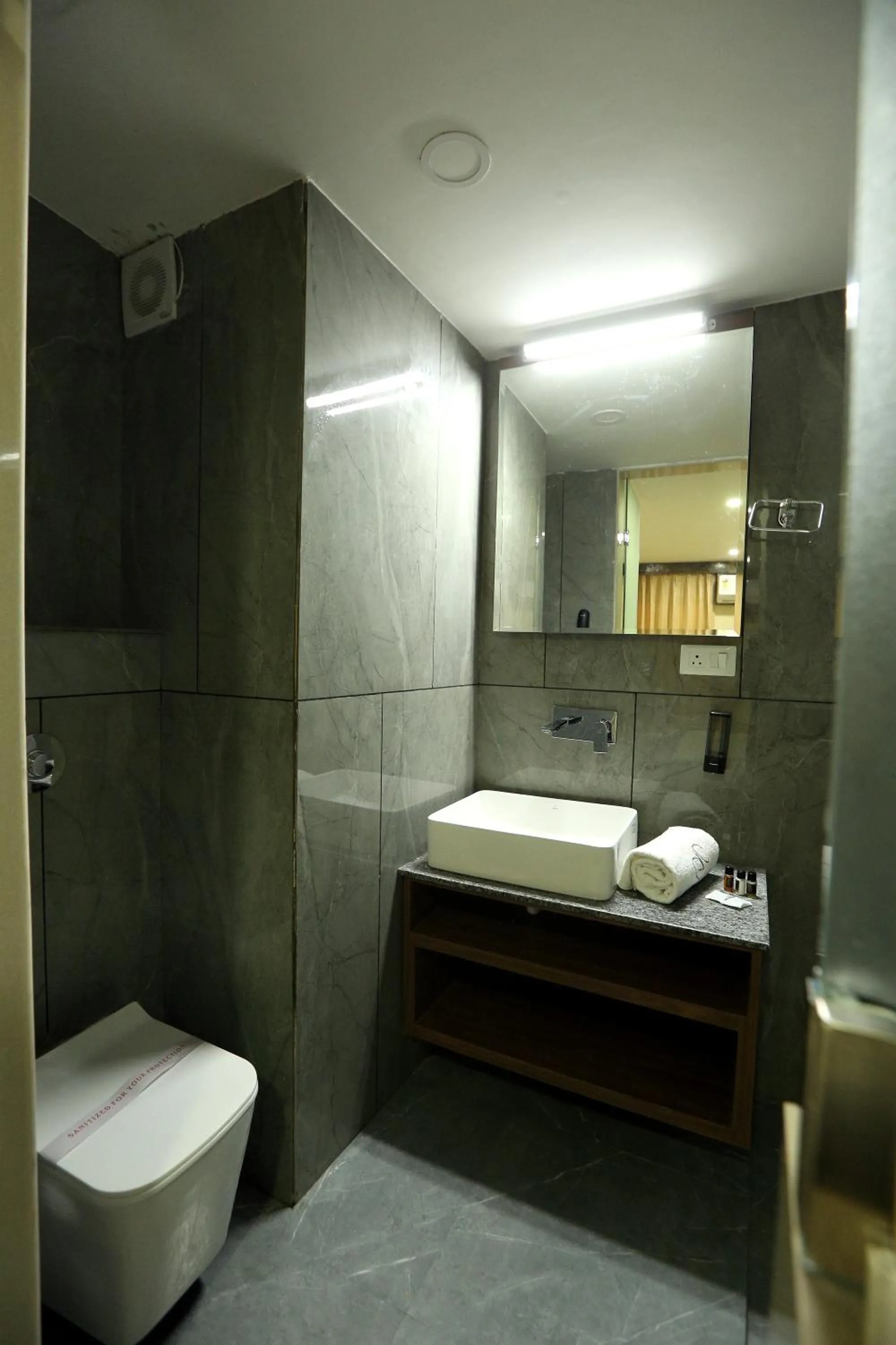 Hotel GC Grand Inn By J R GROUP OF HOTELS