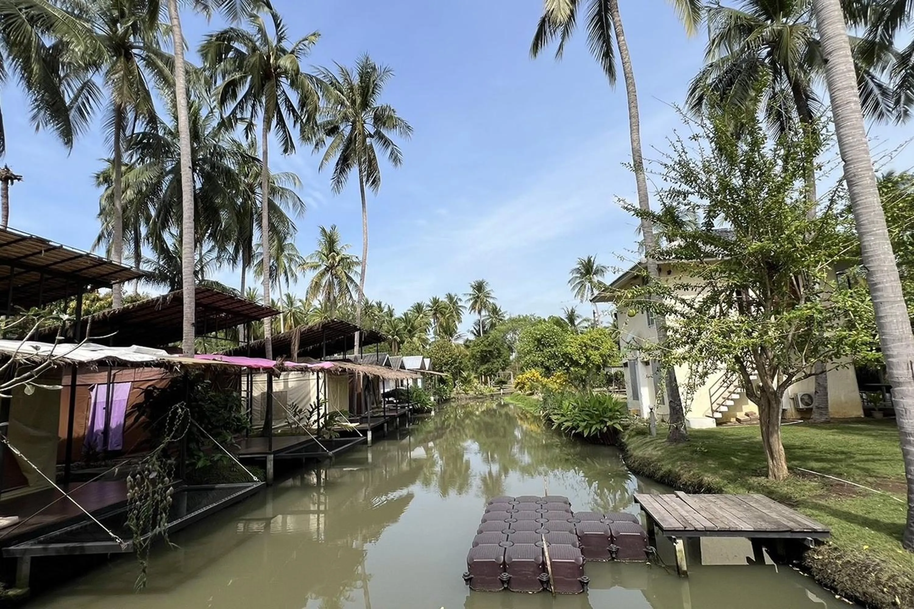 Property building in Kalacanal resort