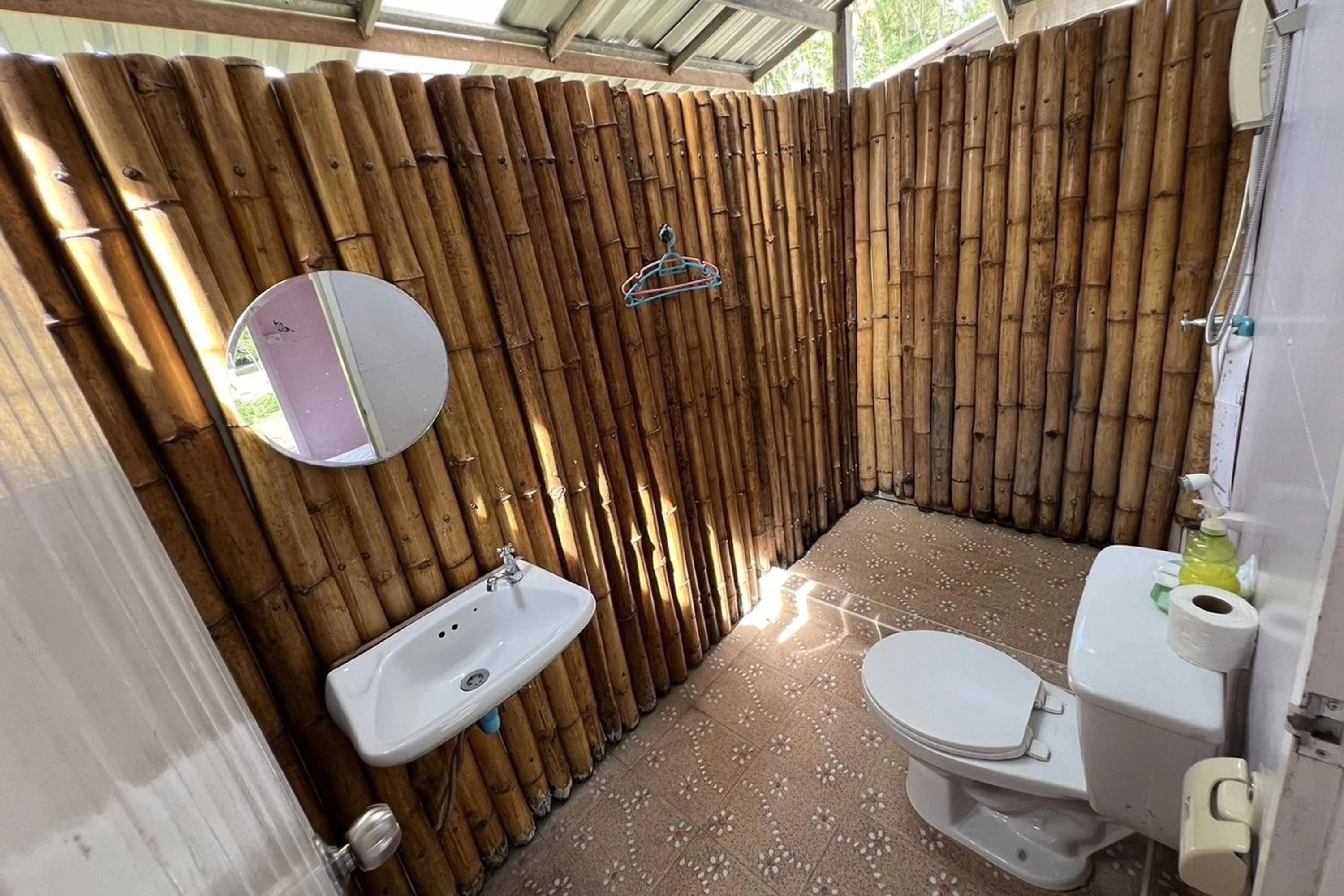 Bathroom in Kalacanal resort