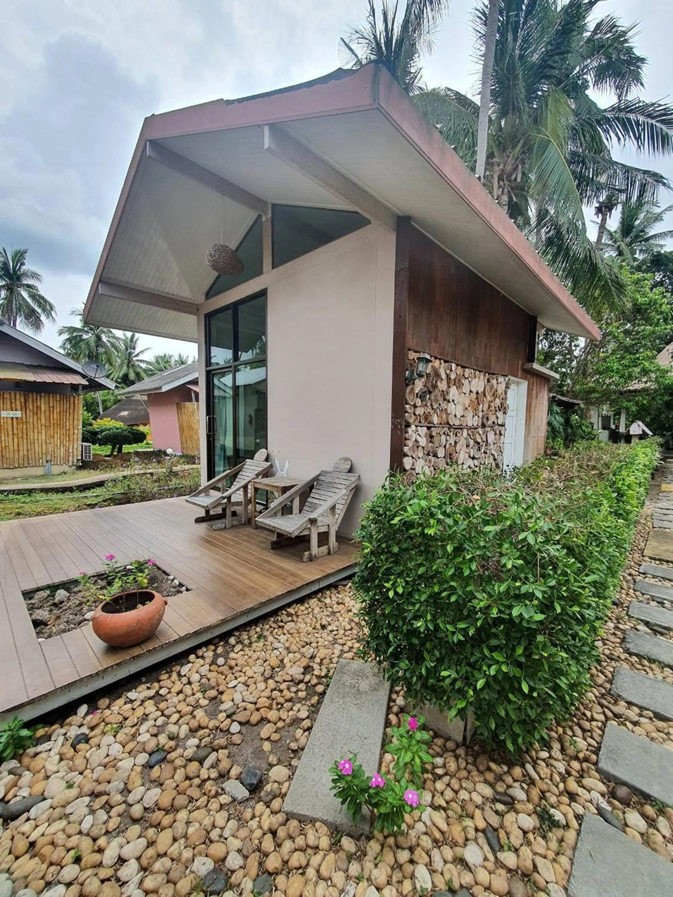 Property building in Kalacanal resort