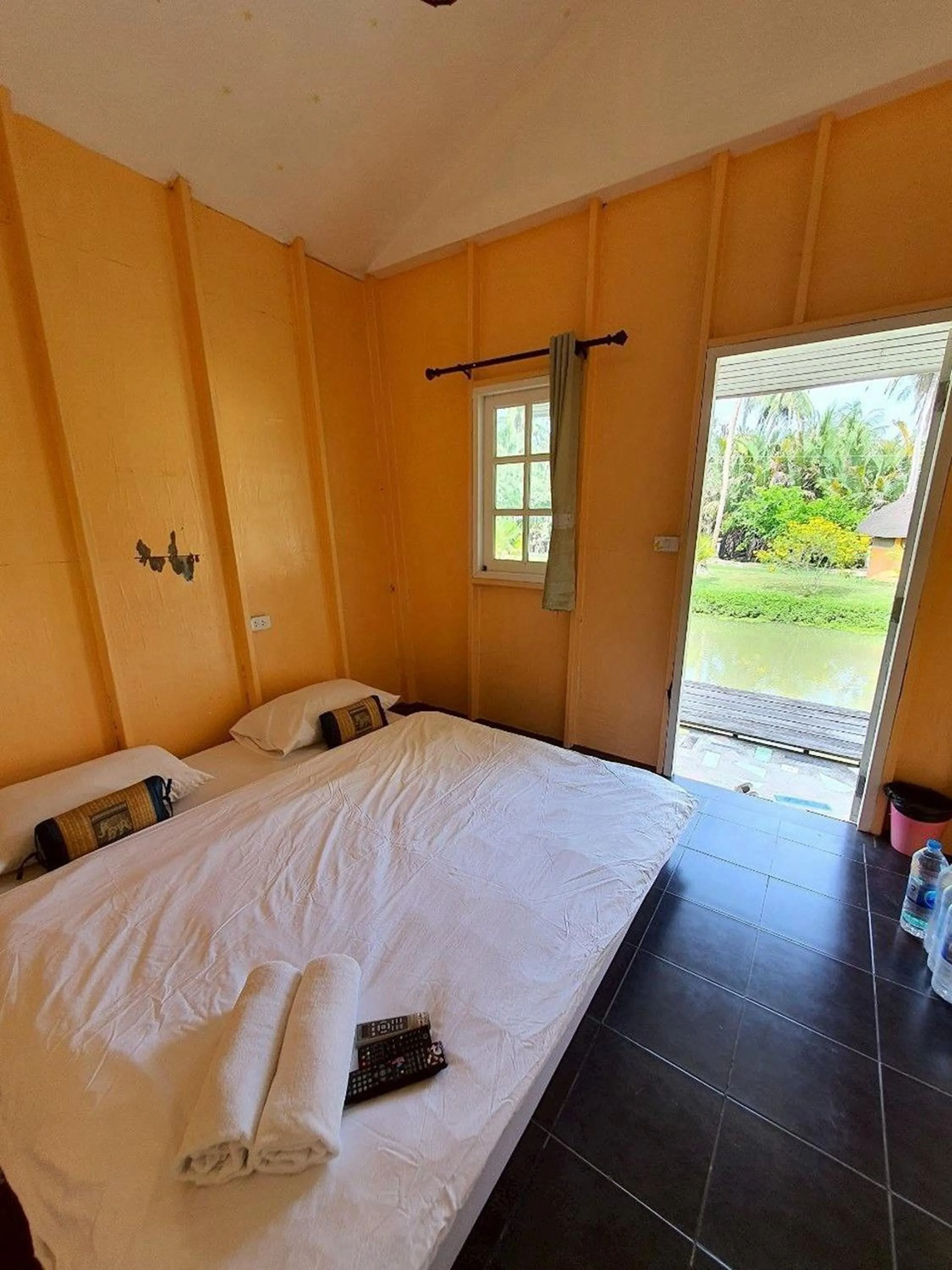 Bed in Kalacanal resort