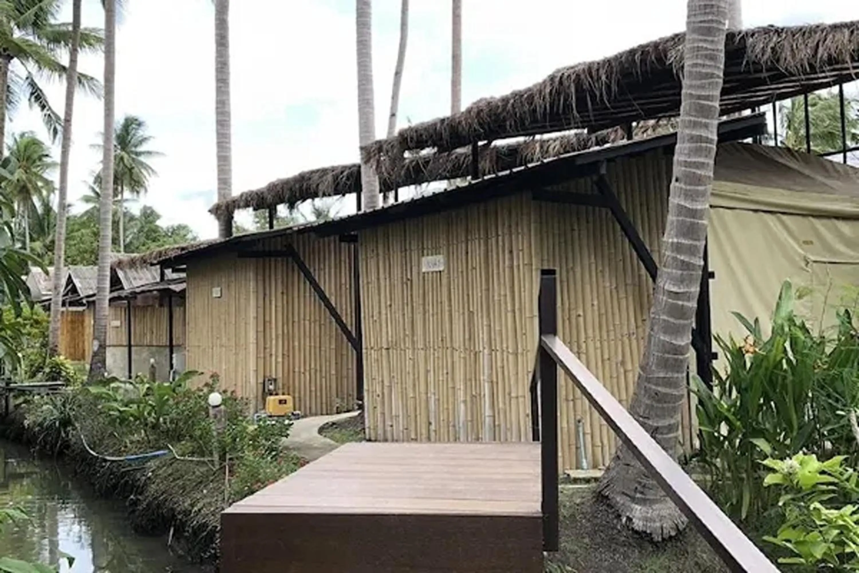 Property building in Kalacanal resort