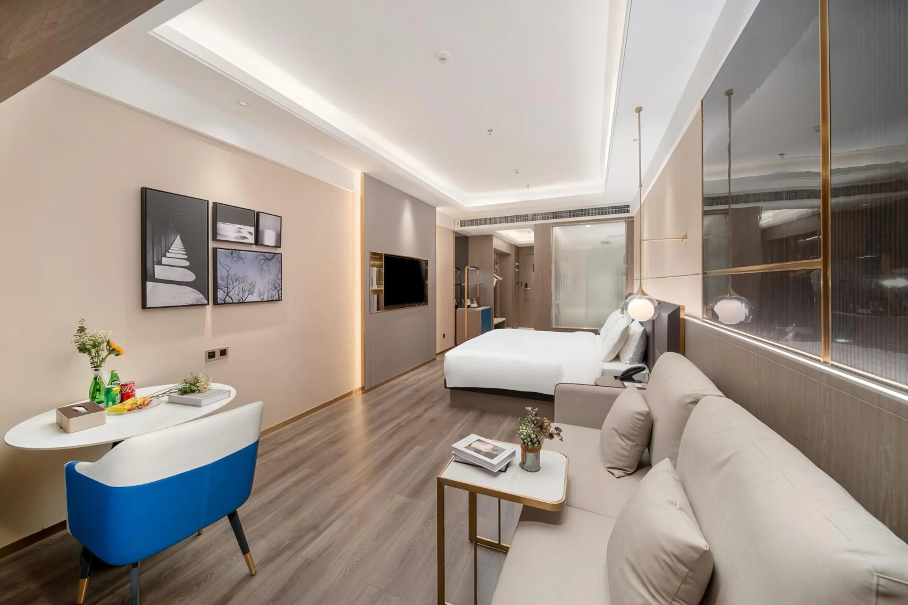 Bed in Echarm plus International Hotel Guangzhou Changgang Metro Station Branch - Free Shuttle Bus to Canton Fair Complex During Canton Fair Period