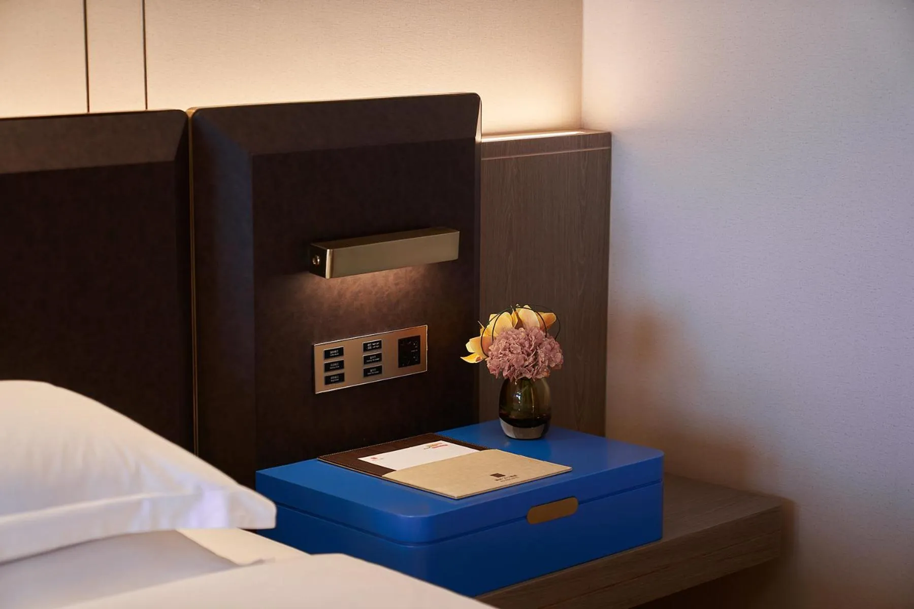 Bedroom, Bed in Echarm plus International Hotel Guangzhou Changgang Metro Station Branch - Free Shuttle Bus to Canton Fair Complex During Canton Fair Period