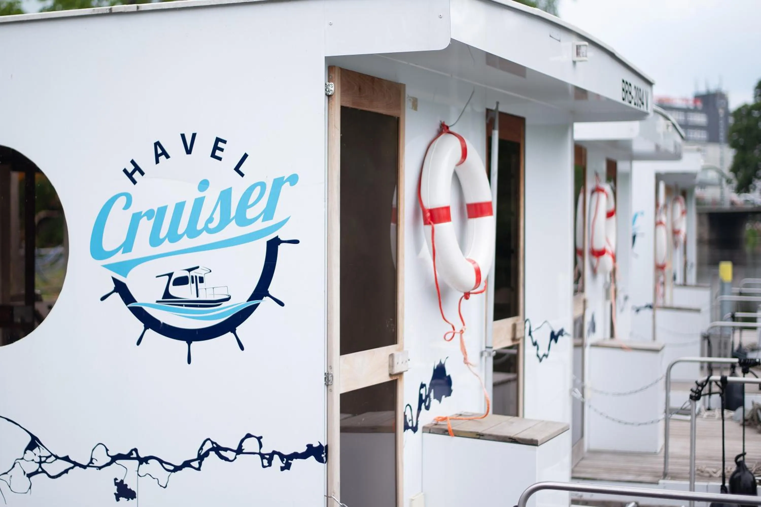 HAVEL-Cruiser Hausboot-Flöße mit Stil