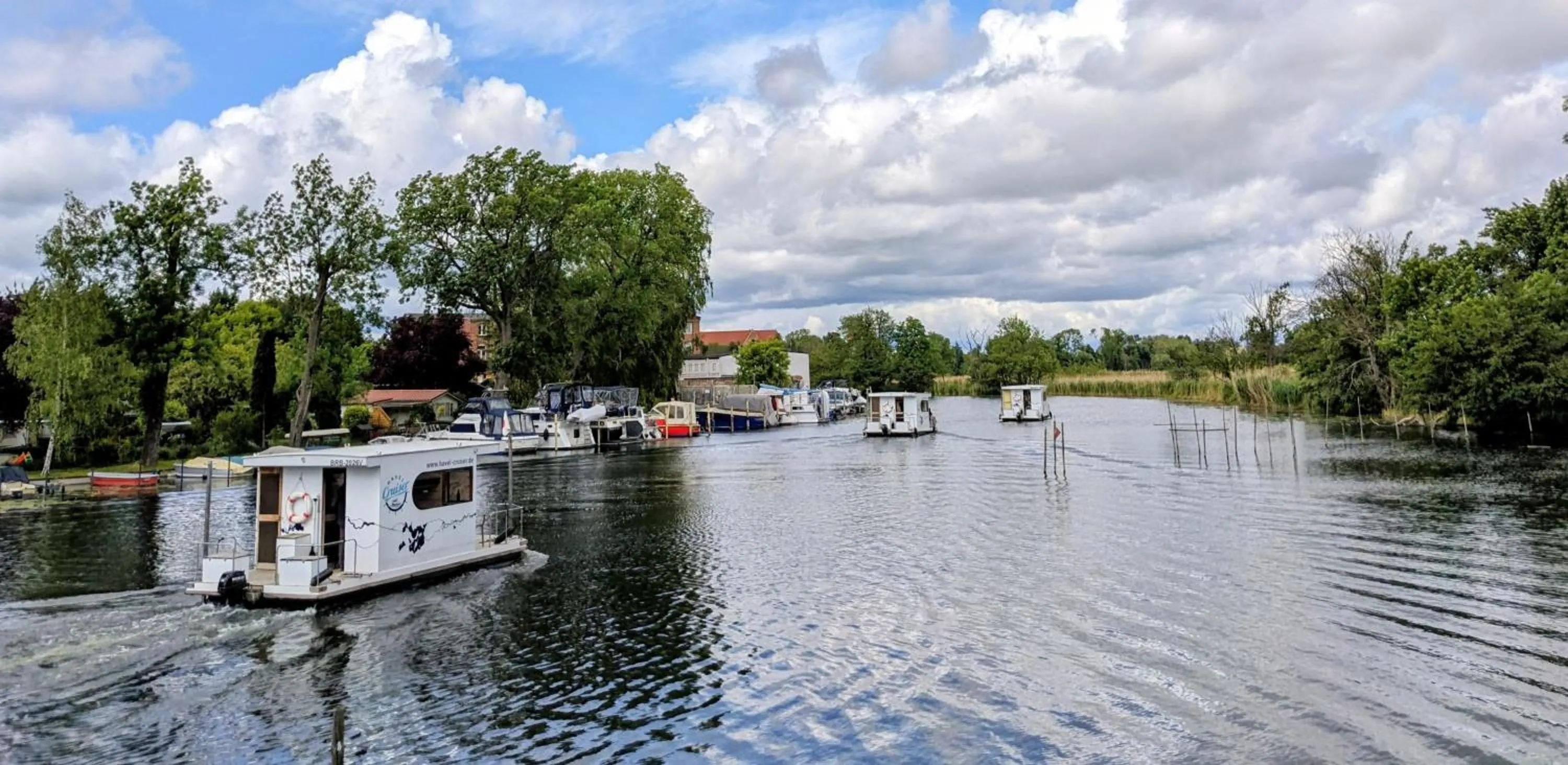 HAVEL-Cruiser Hausboot-Flöße mit Stil