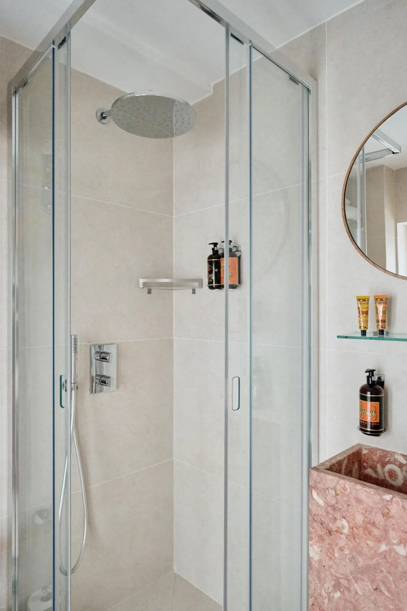 Shower in Elysée Montmartre Hotel