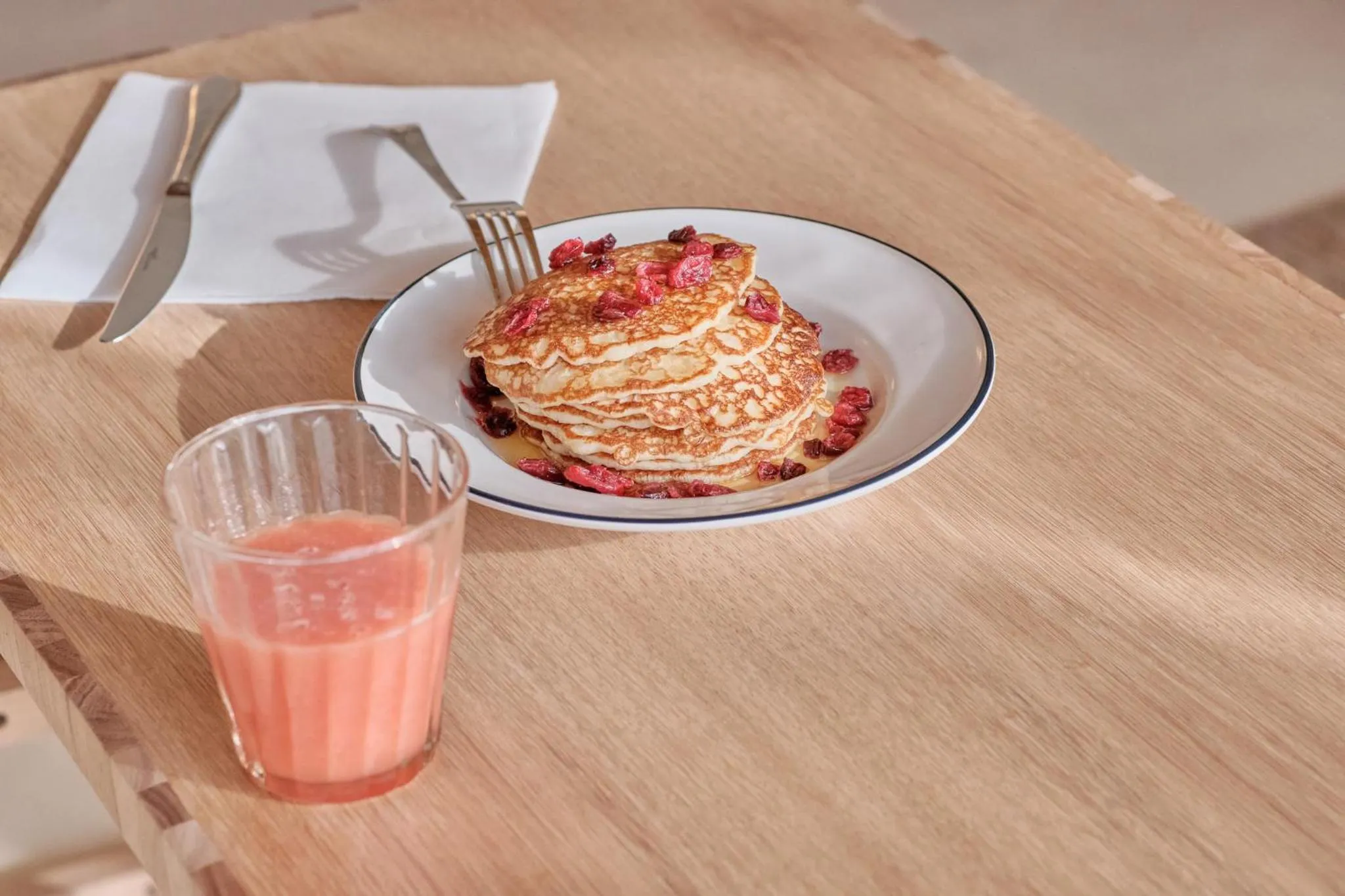 Breakfast in Elysée Montmartre Hotel