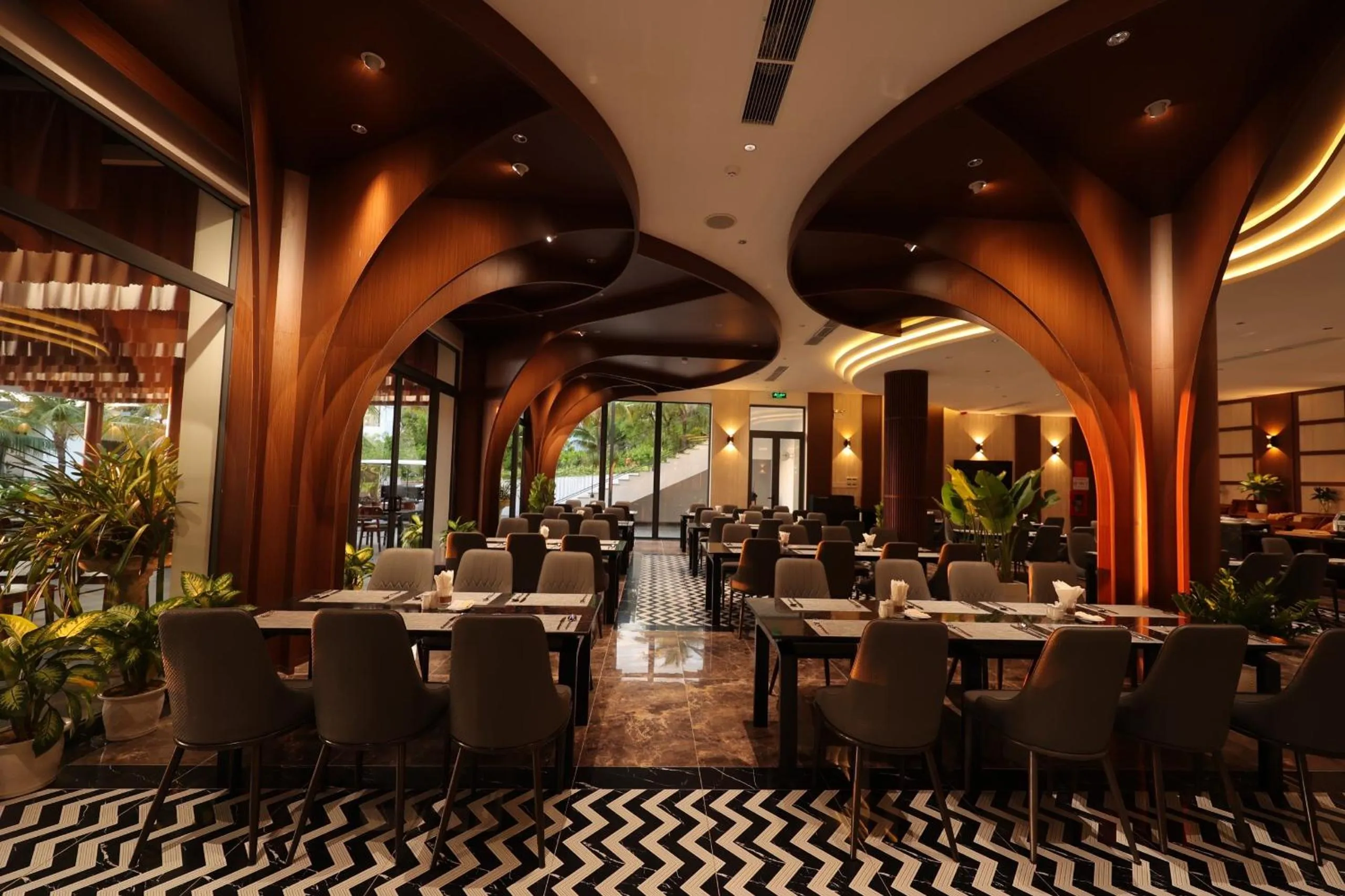 Restaurant/places to eat in Langco Bay Retreat