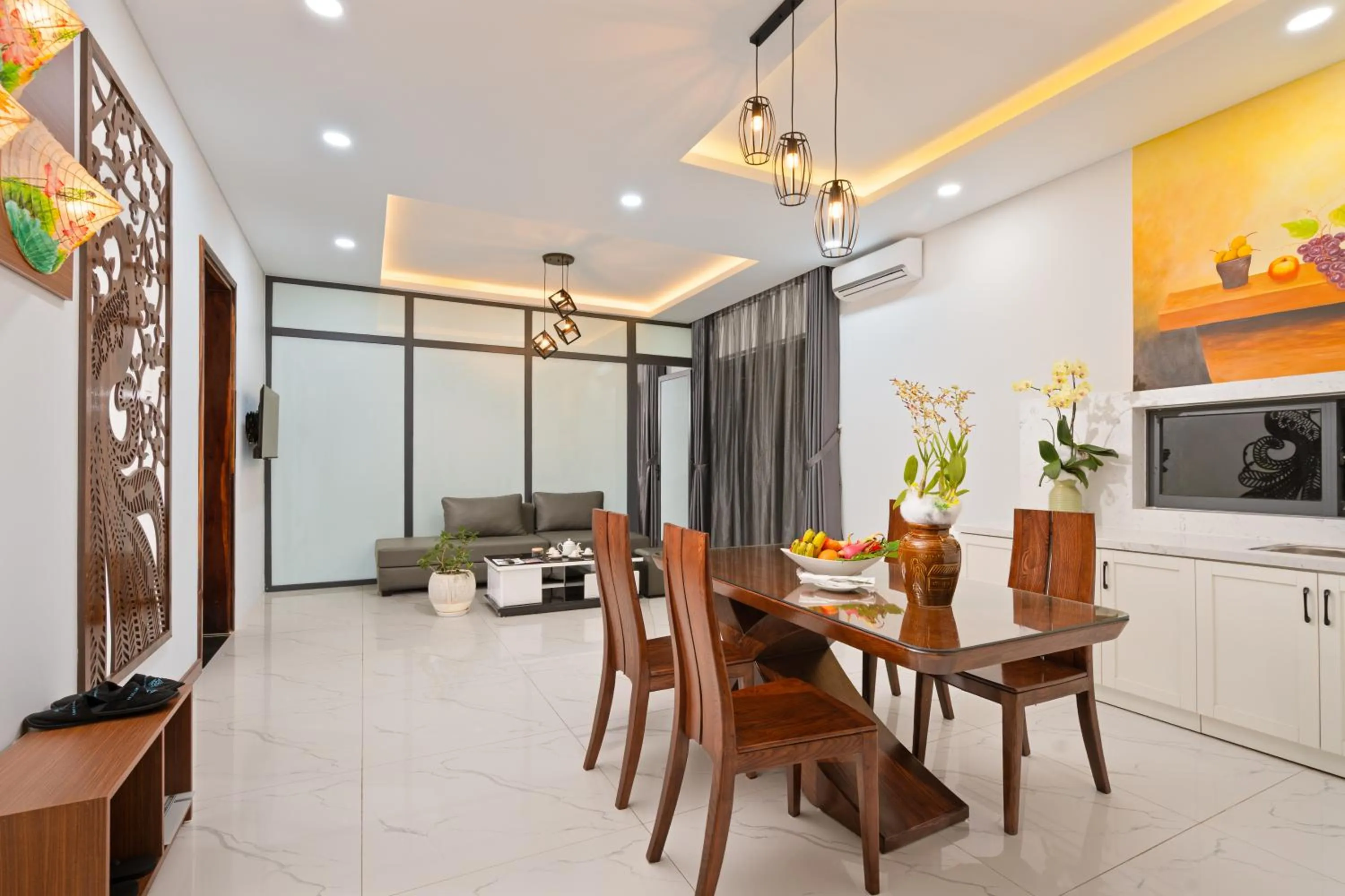 Communal lounge/ TV room in Langco Bay Retreat