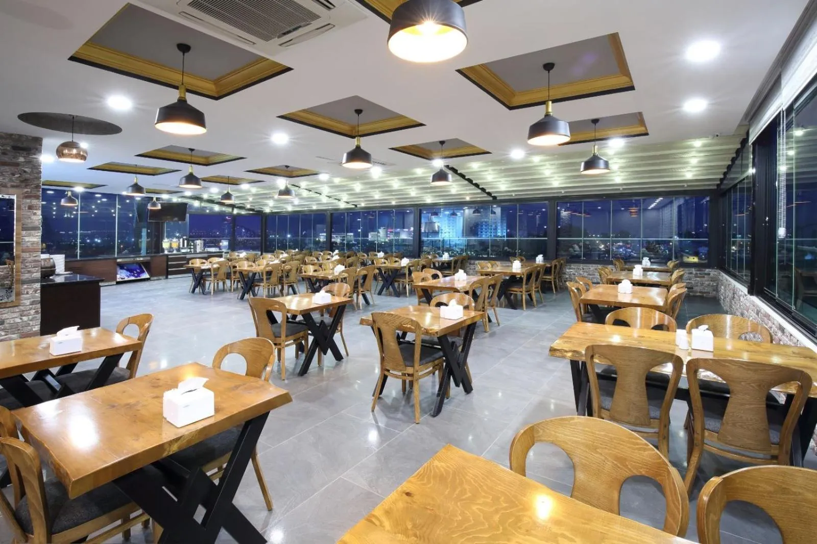 Restaurant/places to eat in Adana Taşköprü Hotel