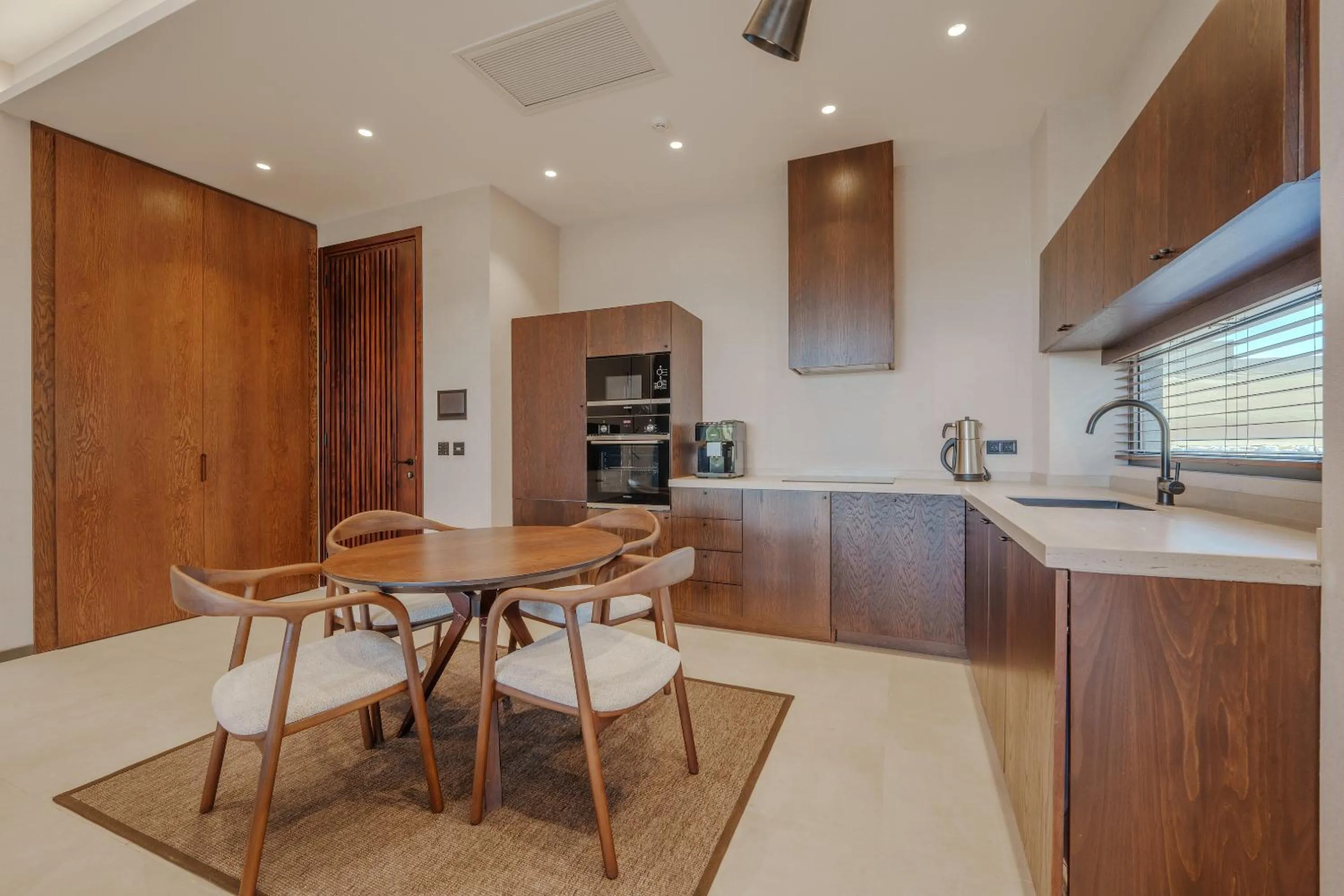 Kitchen or kitchenette in Silence Villas