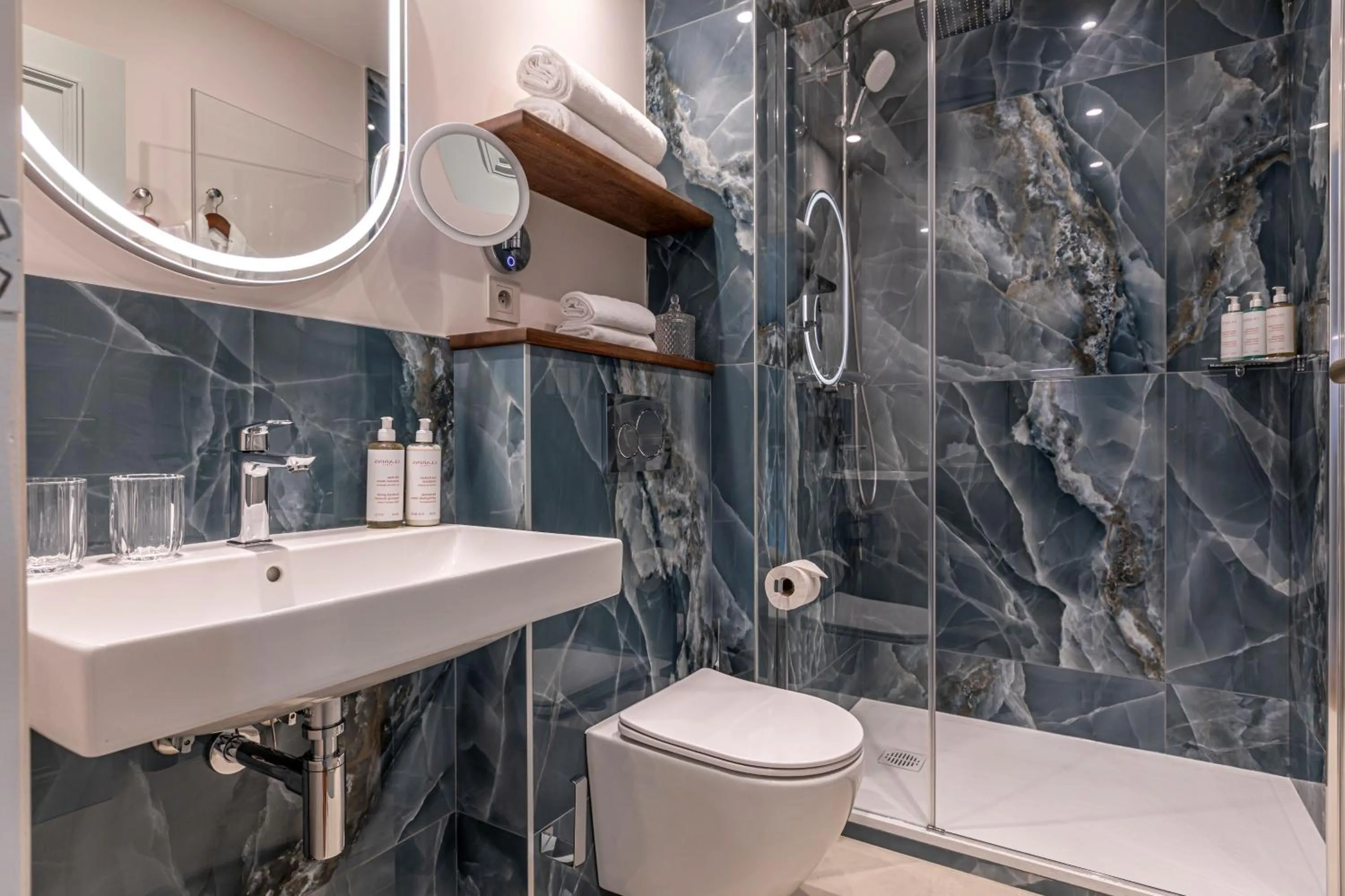 Shower in Villa SoPi Appart'Hotel by Patrick Hayat