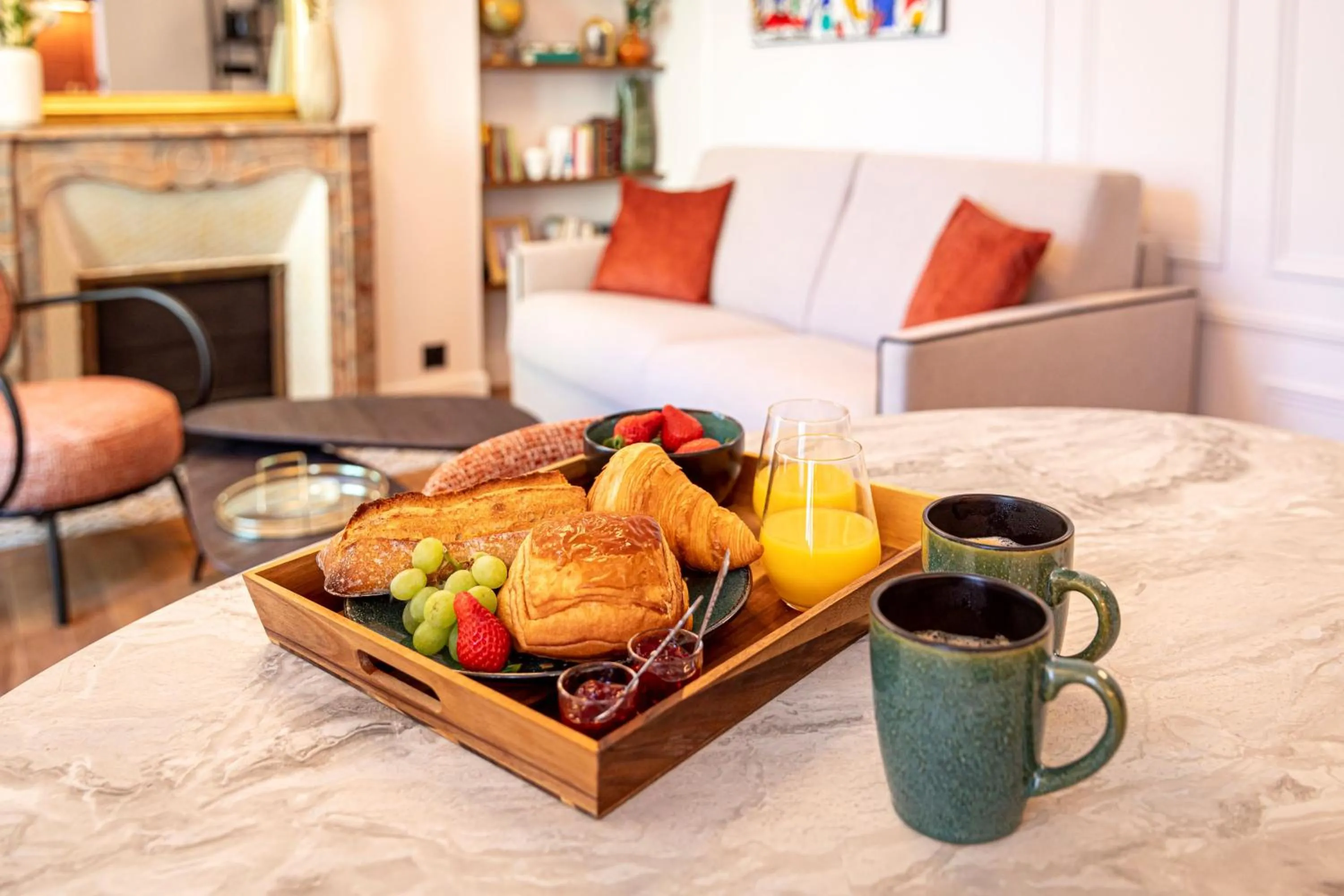 Breakfast in Villa SoPi Appart'Hotel by Patrick Hayat