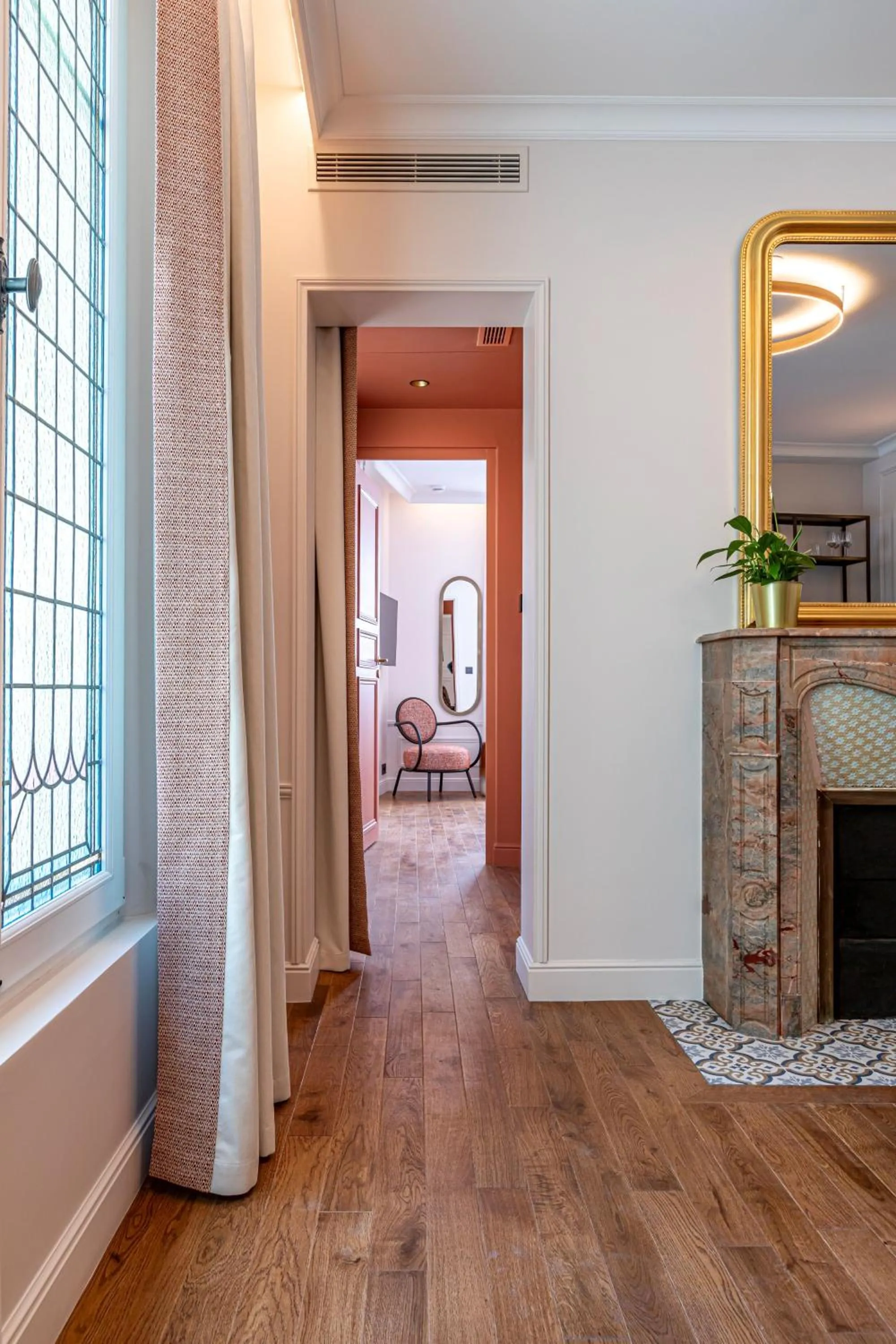 Living room in Villa SoPi Appart'Hotel by Patrick Hayat