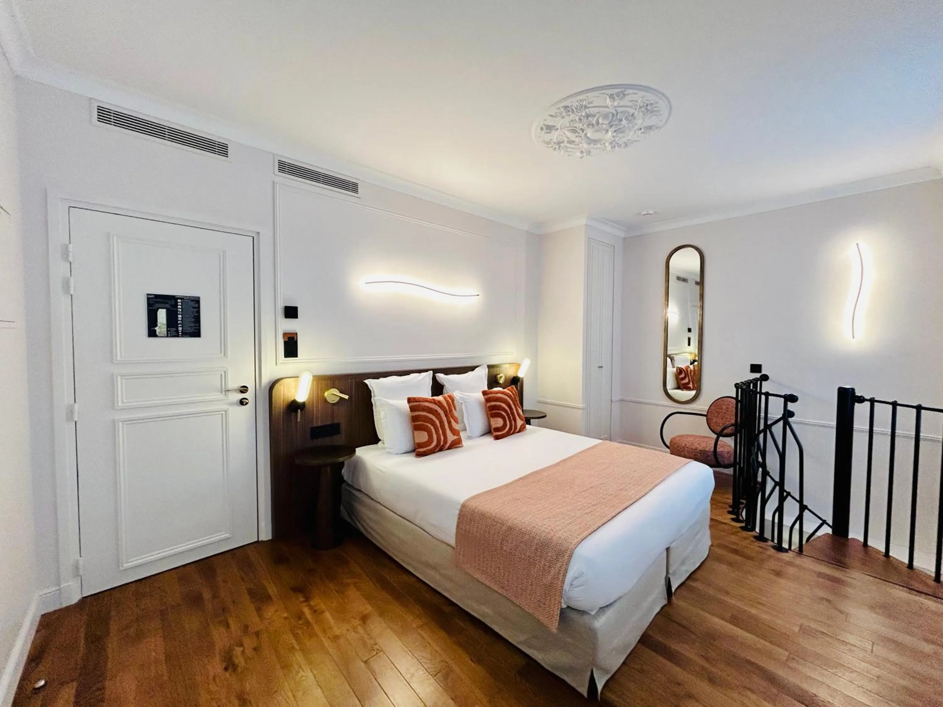 Bed in Villa SoPi Appart'Hotel by Patrick Hayat