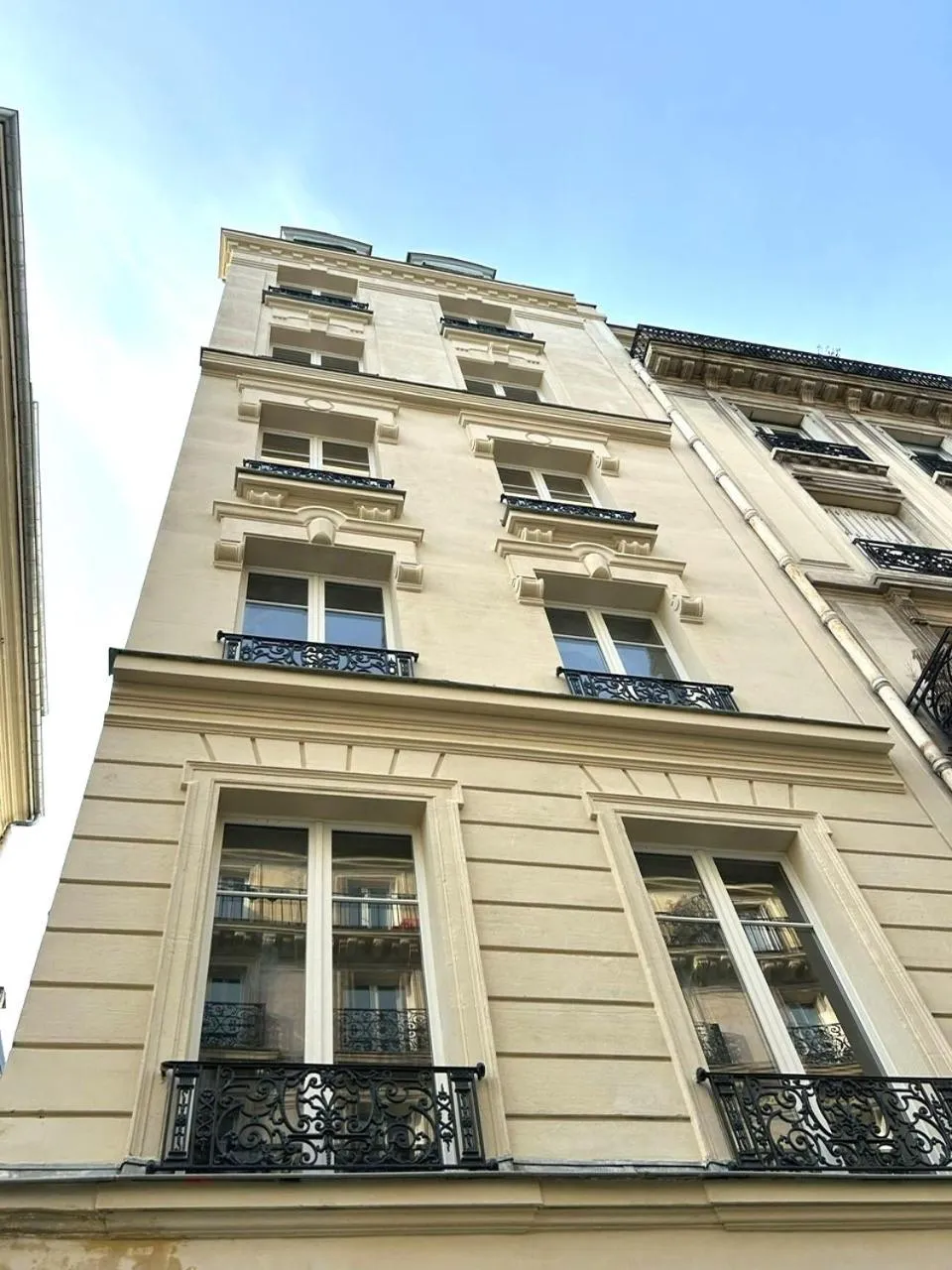 Property building in Villa SoPi Appart'Hotel by Patrick Hayat