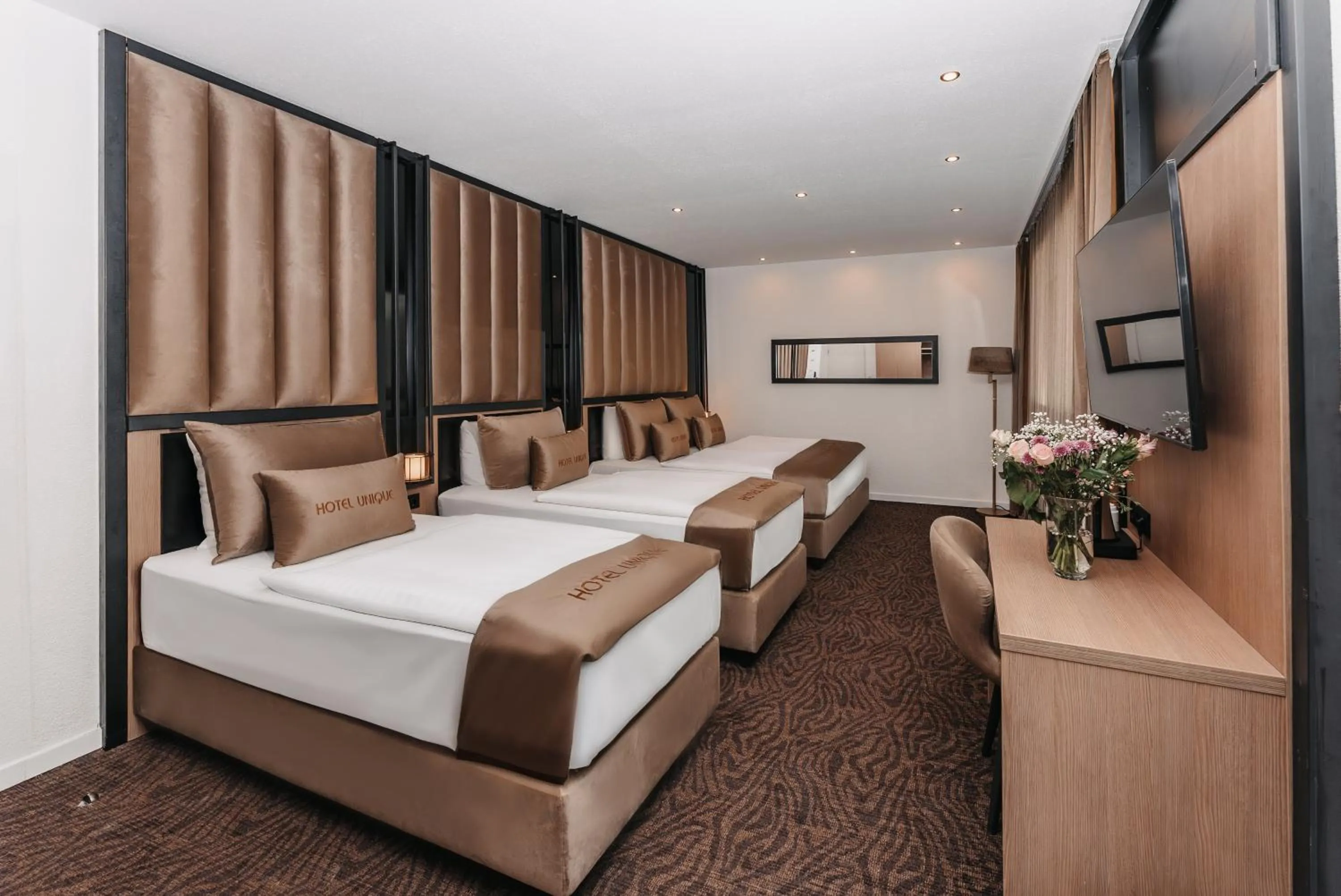 Photo of the whole room, Bed in Hotel Unique Majestic