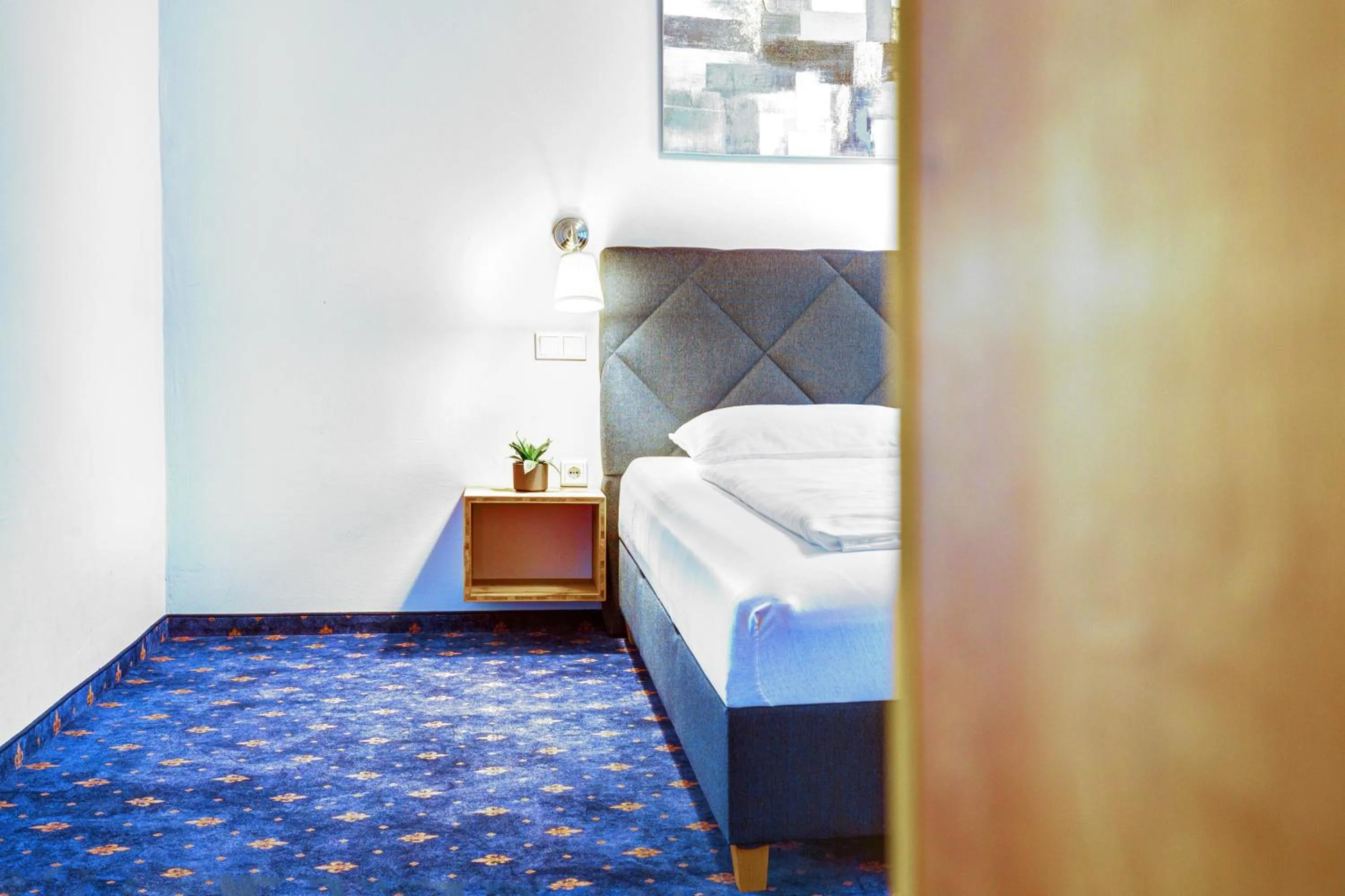 Smarthotel Schmid - Restaurant & Bar inhouse - Nähe Schlossteich