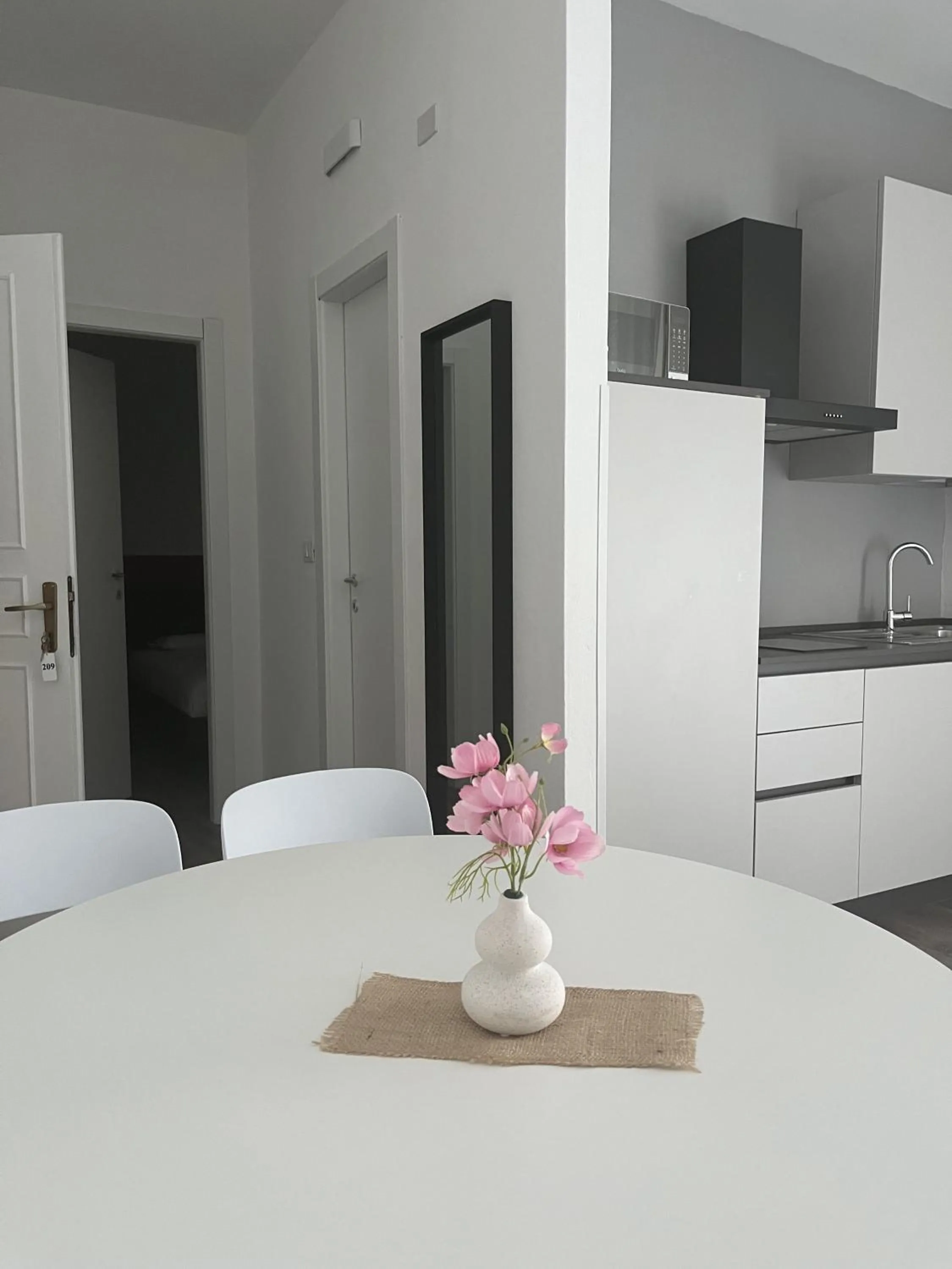 Living room in Poggio Al Lago Apartments & Rooms