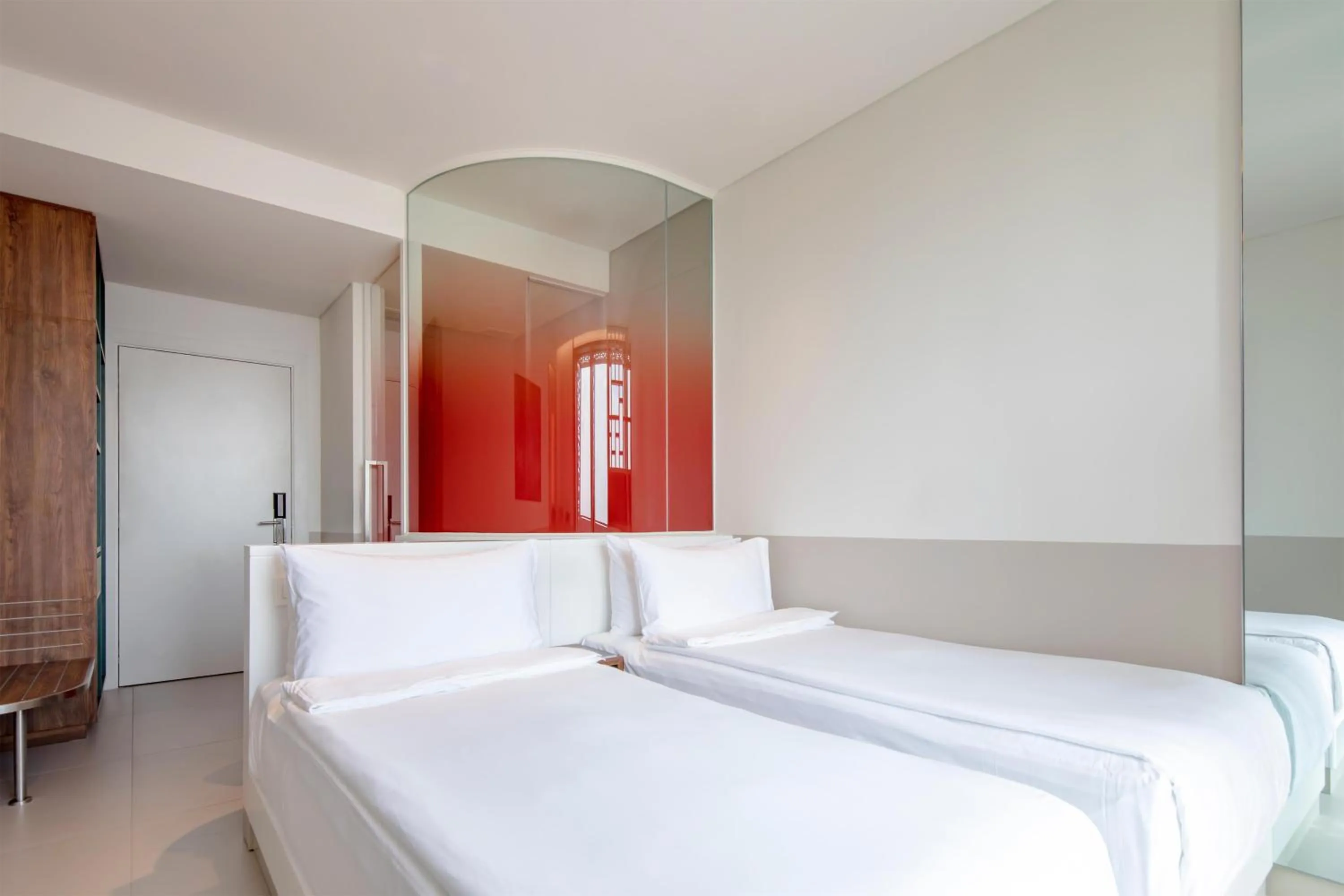 Bathroom, Bed in Wink Hai Phong Centre, Unscripted by Hyatt - 24 Hours stay