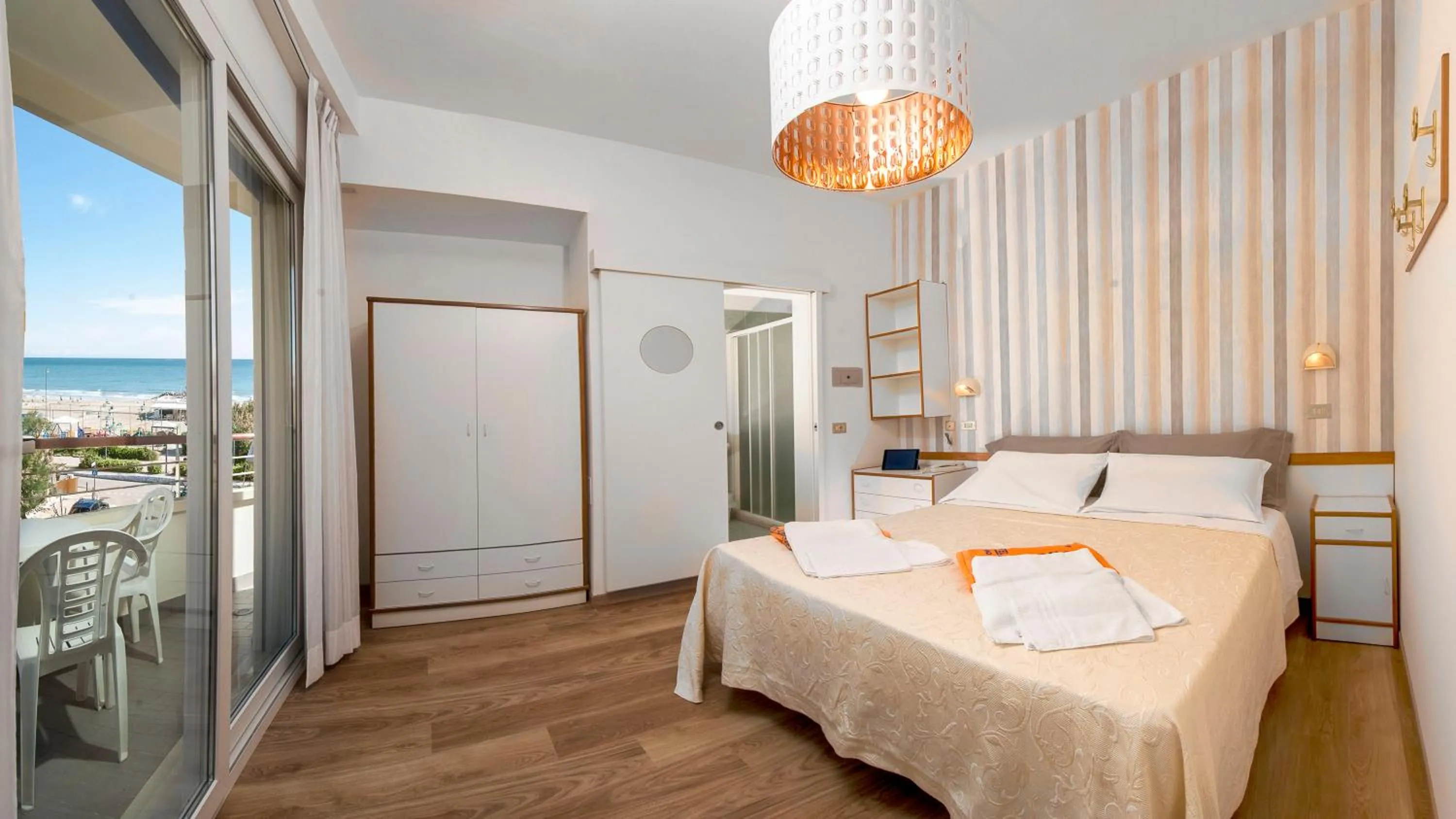 Bed in Hotel Albatros