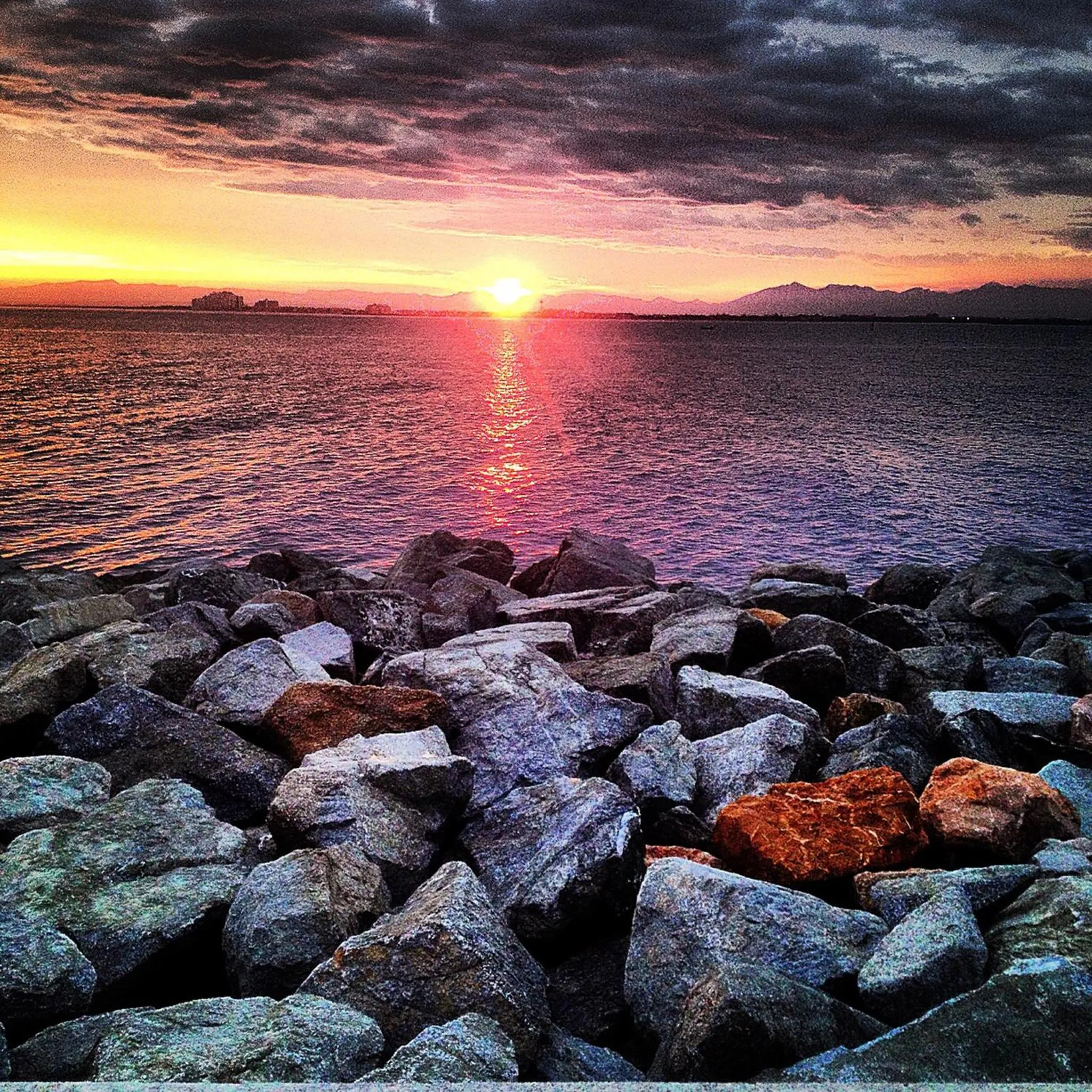 Fishing in Casa Del Mar Hotel & Apartaments