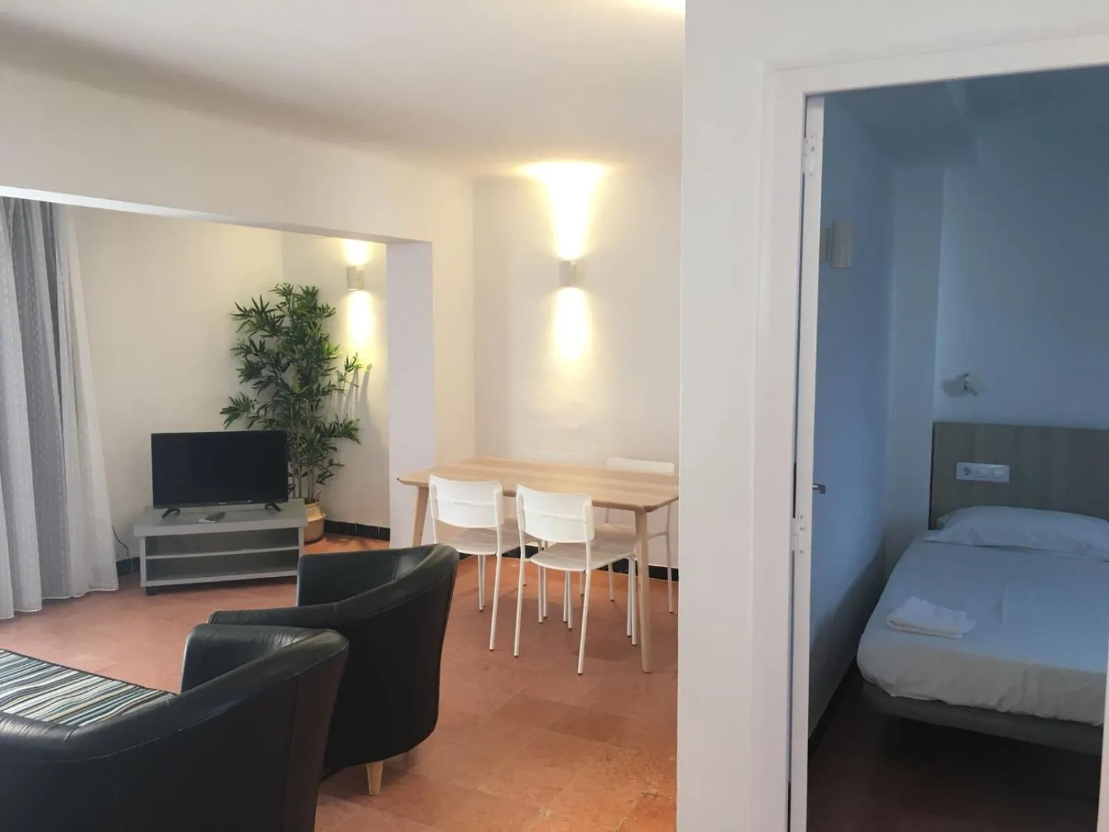 Casa Del Mar Hotel & Apartaments