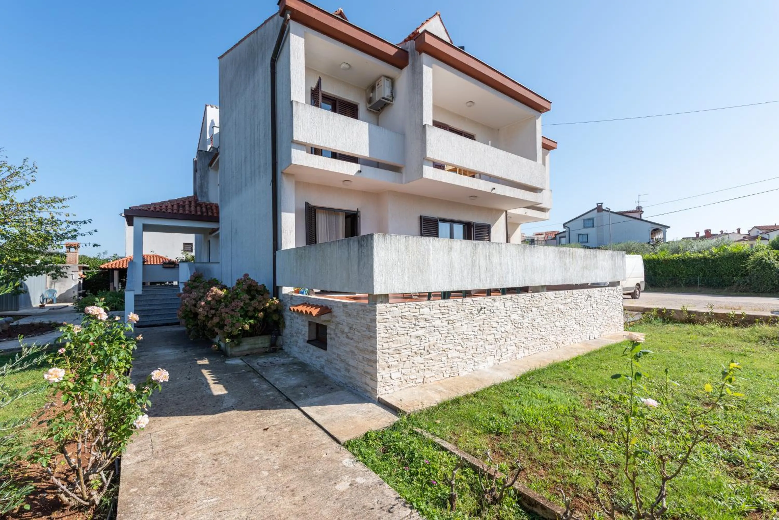 Apartments Villa Falcon