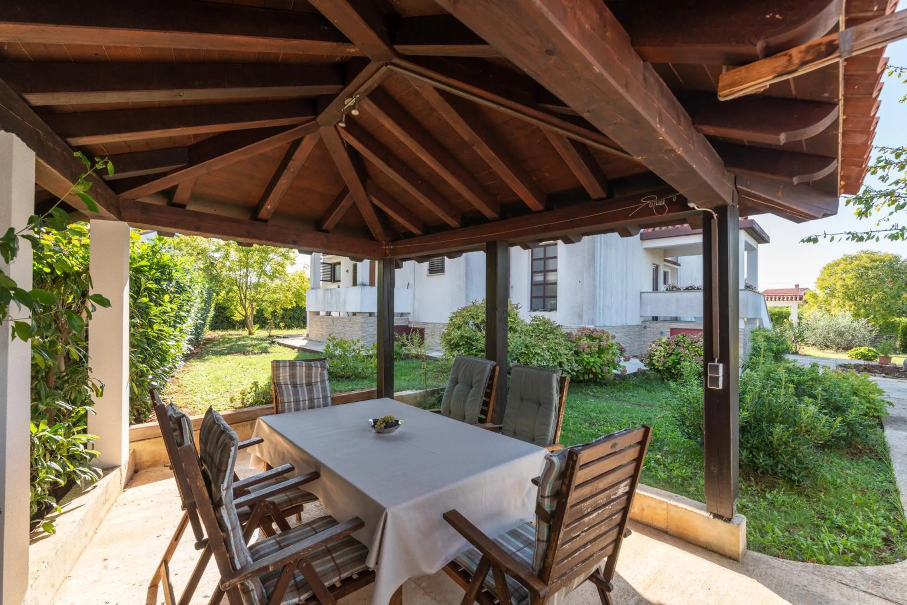 Apartments Villa Falcon