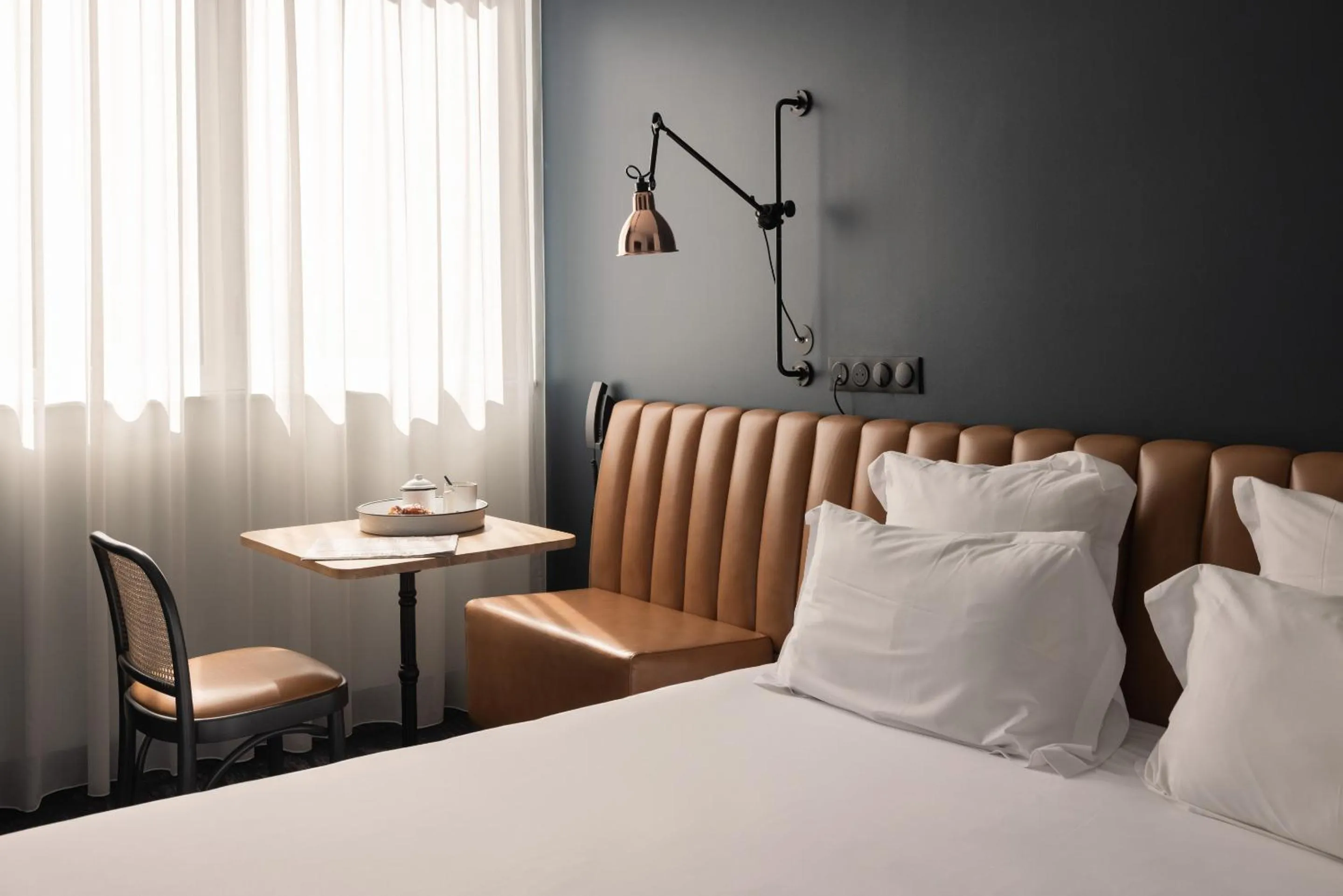 Bedroom, Bed in 1.75 Paris Le Charme