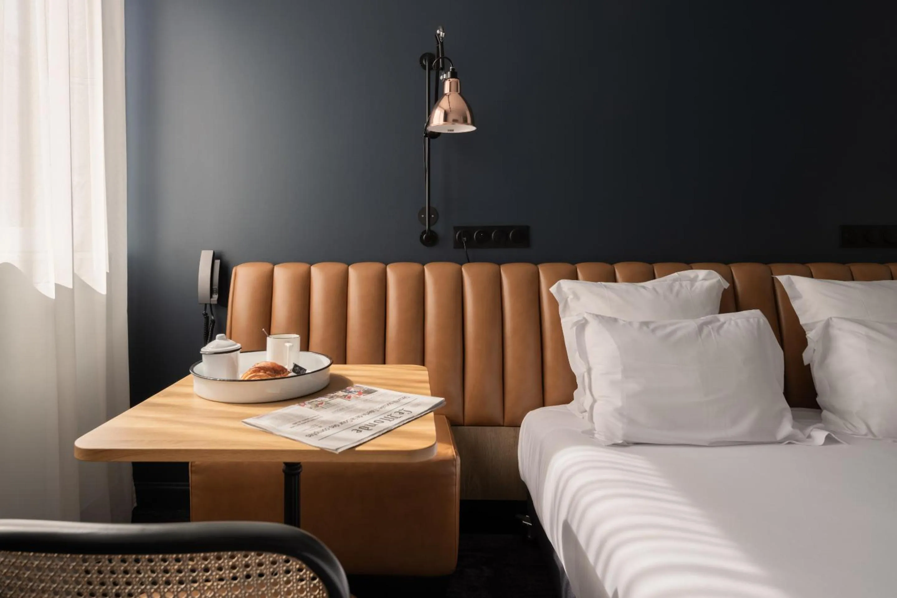 Bedroom, Bed in 1.75 Paris Le Charme