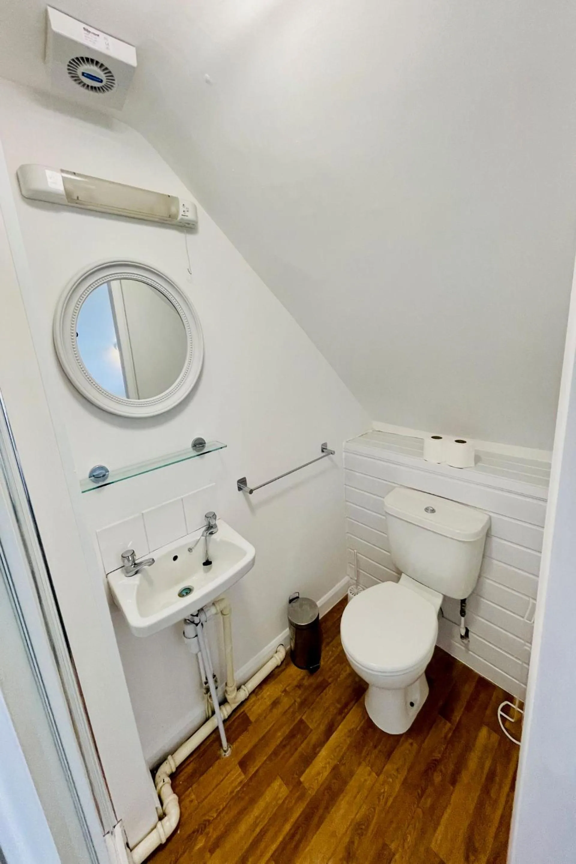 Bathroom in OYO The Sun Hotel