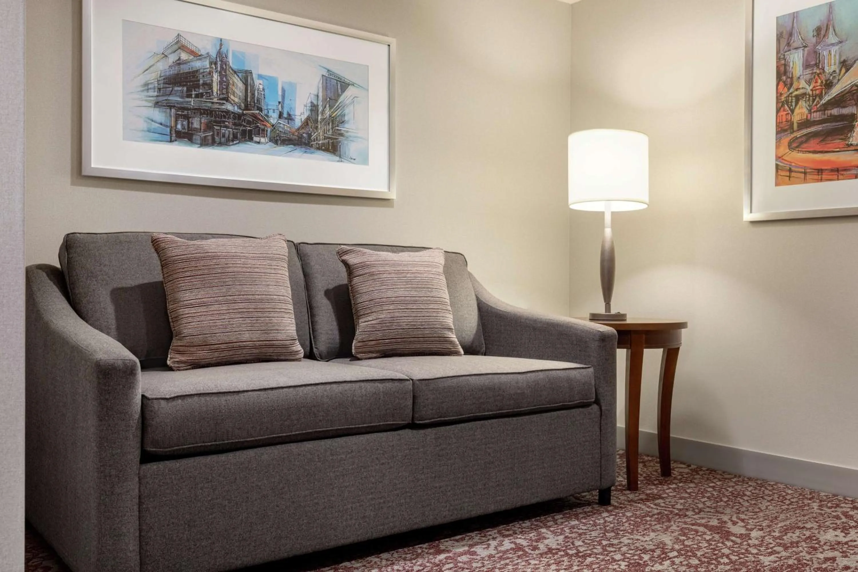 Living room in Hilton Garden Inn Louisville Downtown