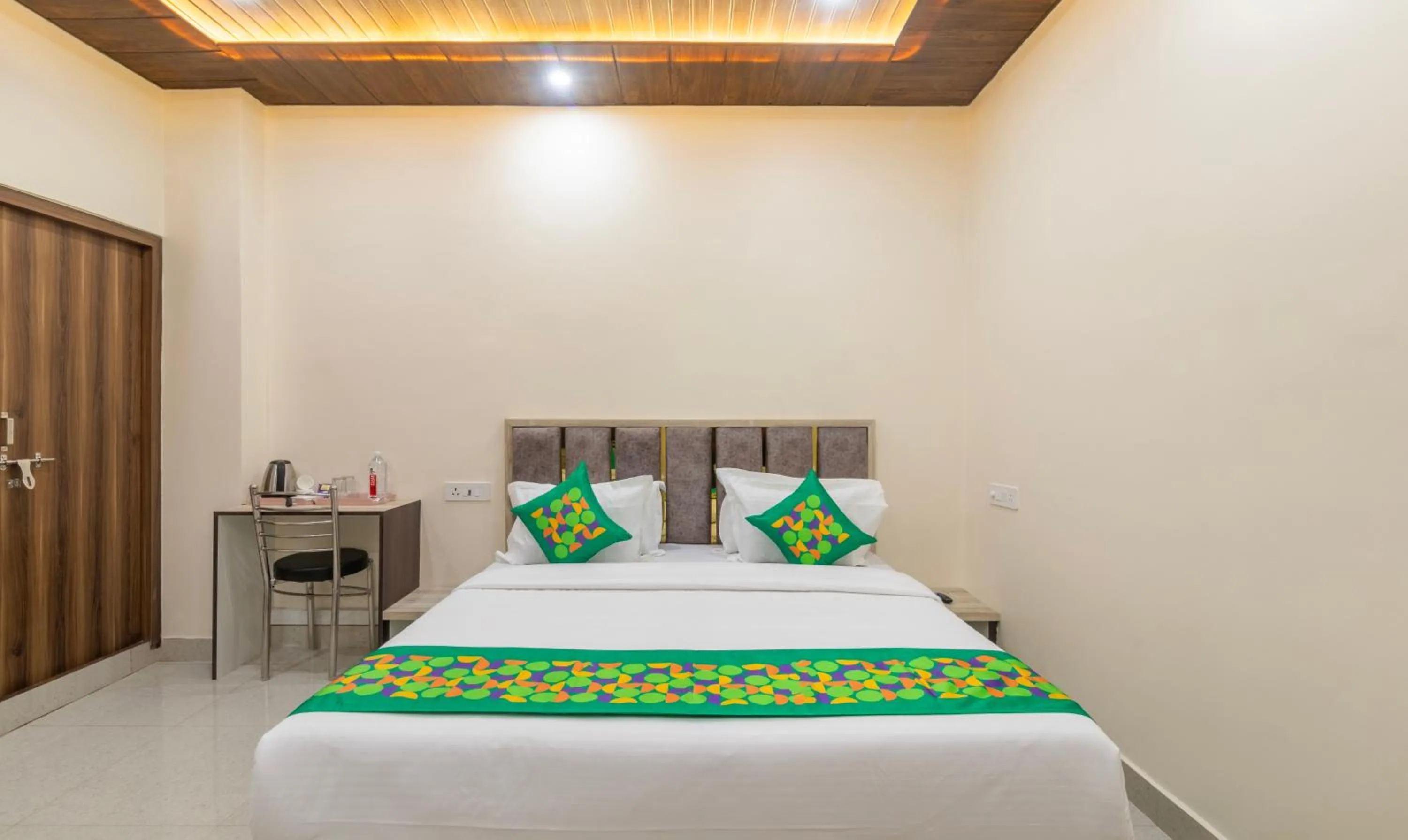 Bedroom, Bed in Treebo Golden Kashi