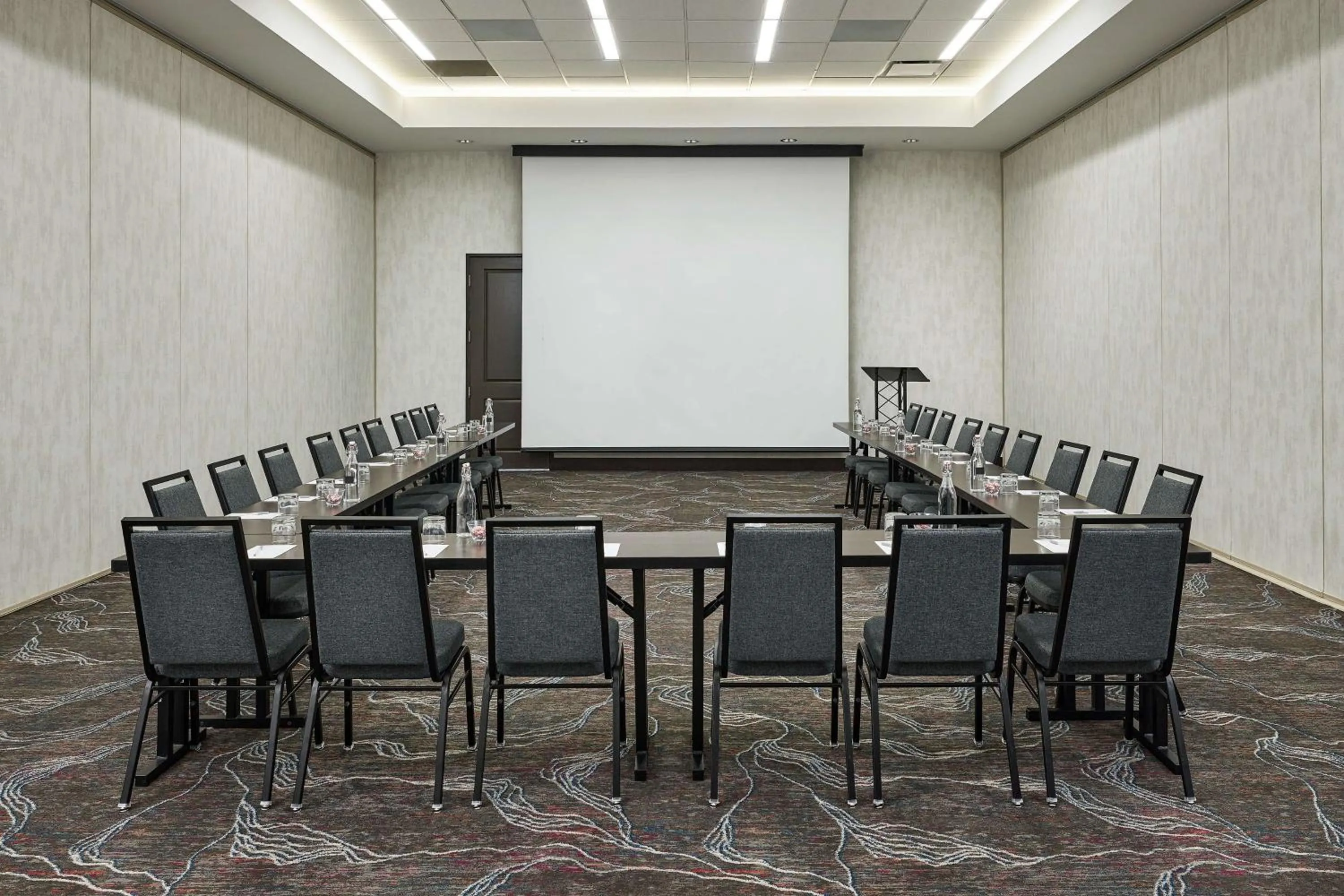 Meeting/conference room in Hilton Garden Inn Nashville Downtown Convention Center
