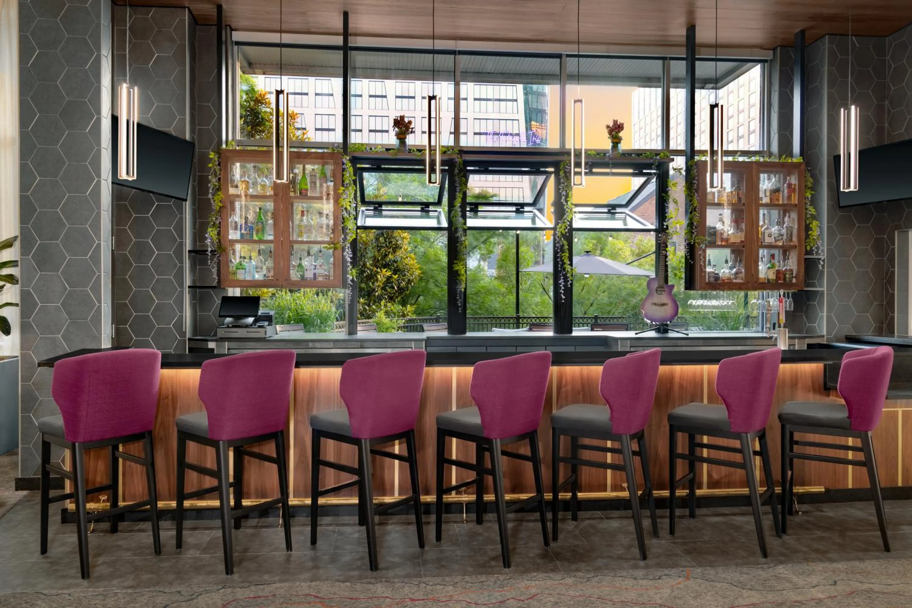 Restaurant/places to eat in Hilton Garden Inn Nashville Downtown Convention Center