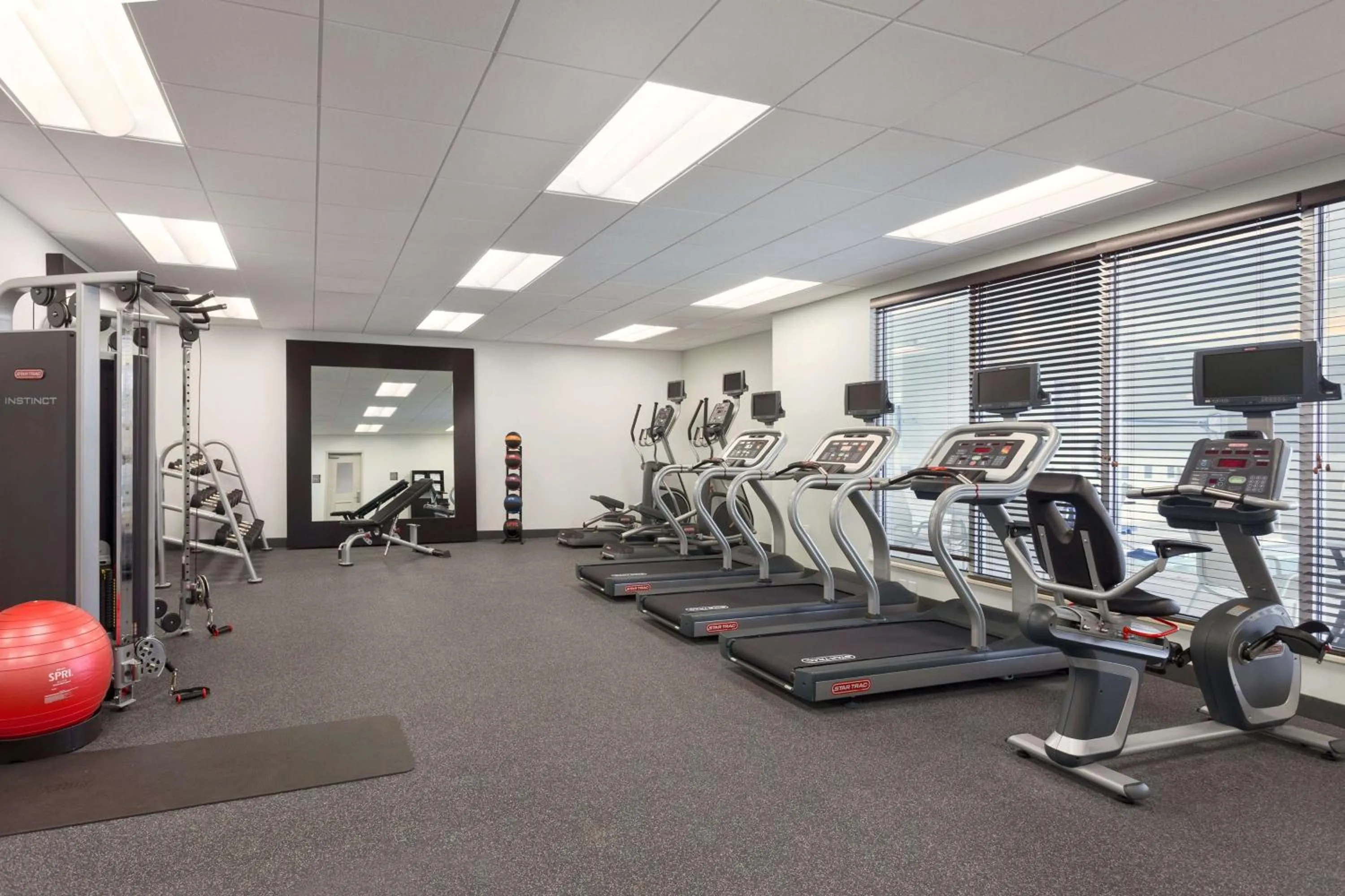 Fitness centre/facilities in Homewood Suites by Hilton Frederick