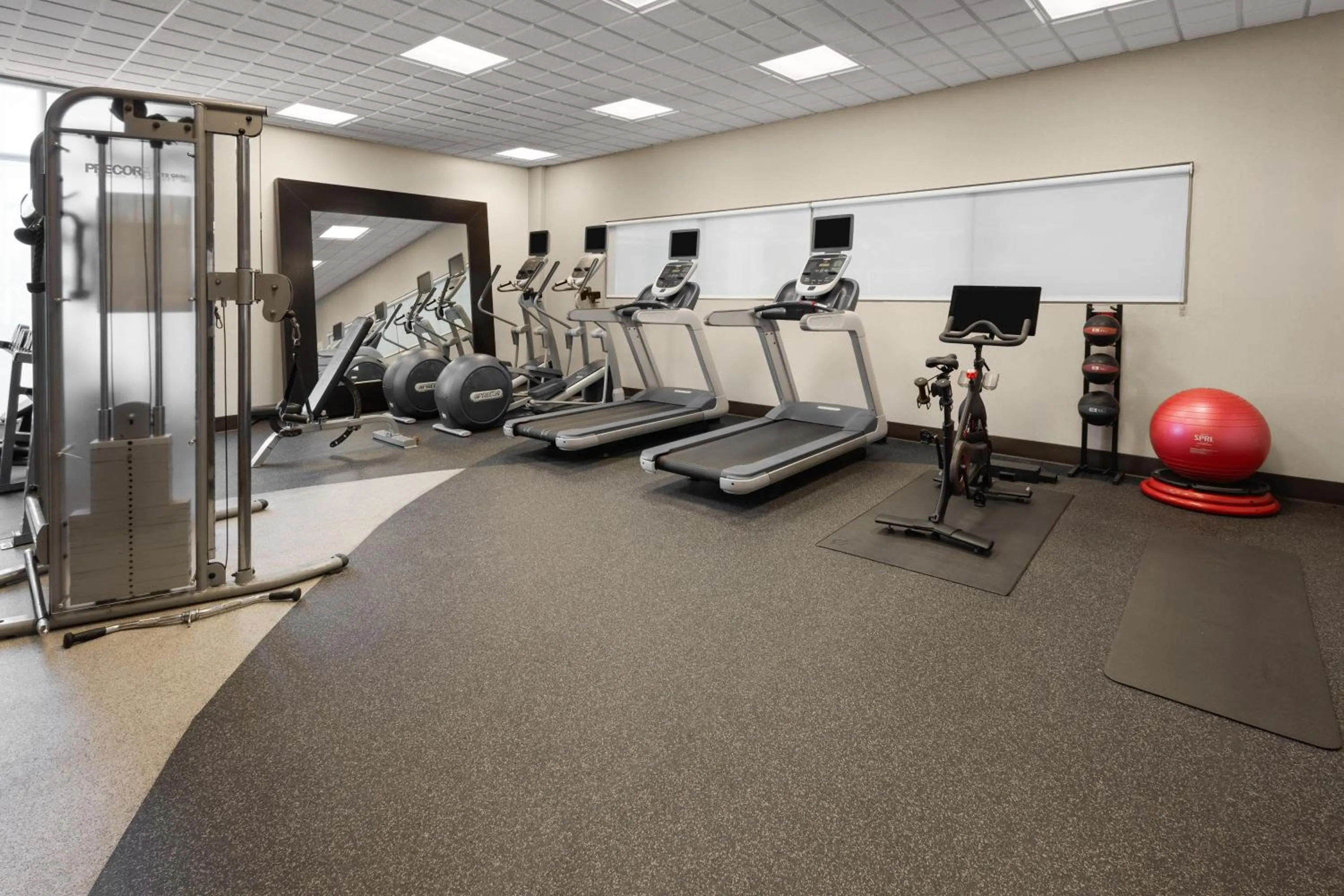 Fitness centre/facilities in Hilton Garden Inn Memphis/Wolfchase Galleria