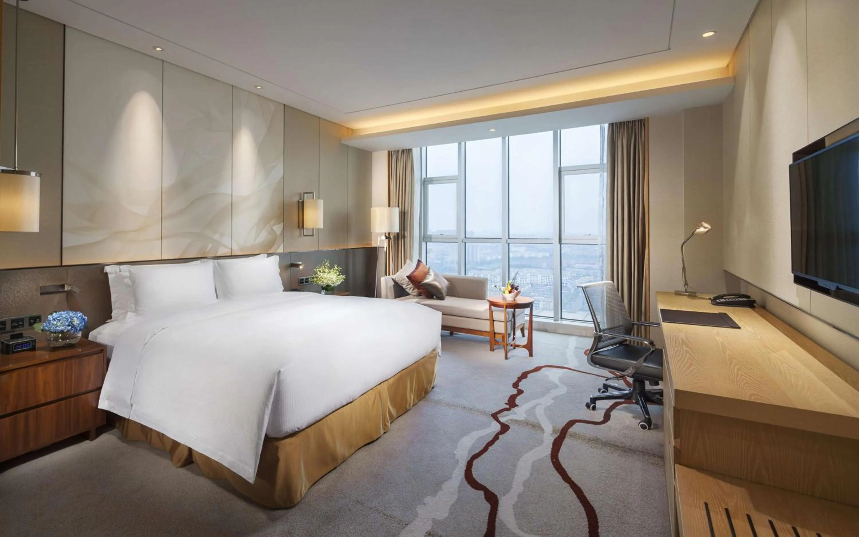 Bedroom, Bed in DoubleTree by Hilton Hotel Qingdao-Jimo Ancient City