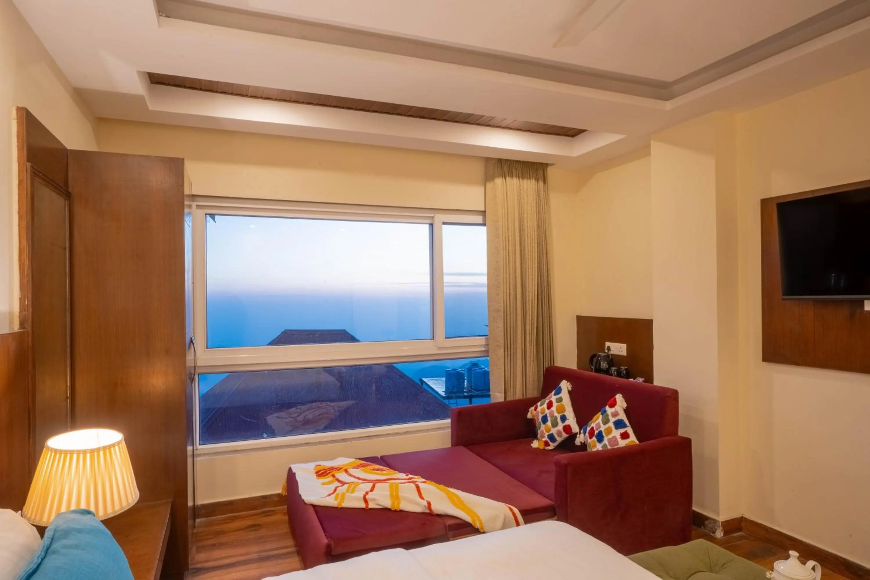 Perfectstayz Value Valley Vista 5 min walk to Mall road